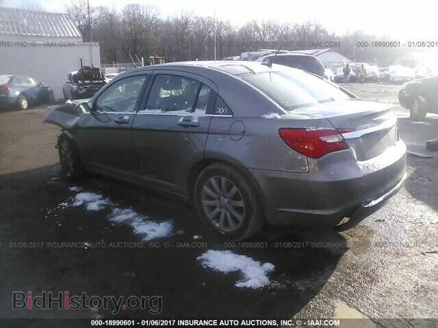 2013 Chrysler 200 - VIN: 1C3CCBBB8DN635821 - Photo 3