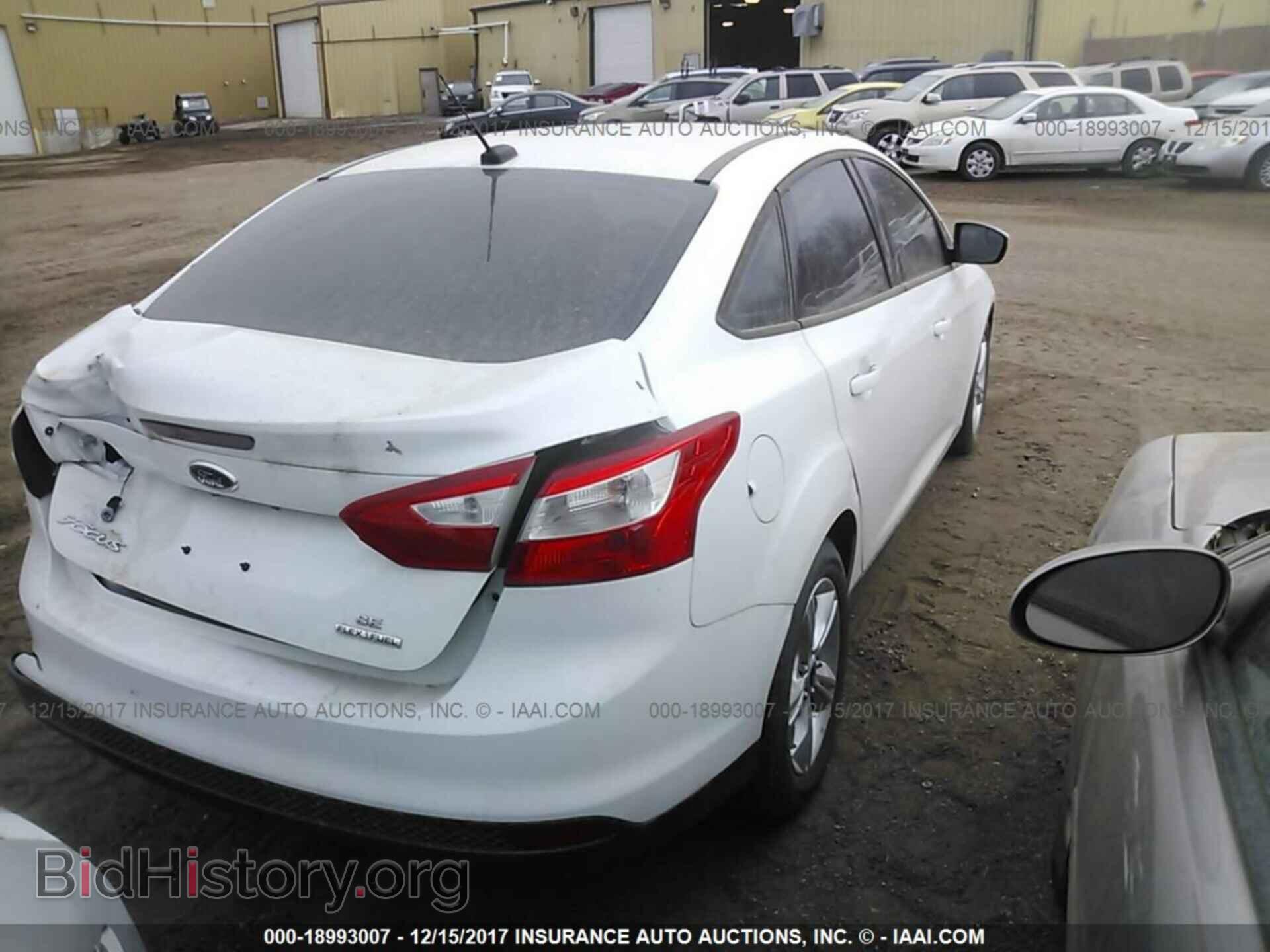 2013 Ford Focus - VIN: 1FADP3F28DL213103 - Photo 4
