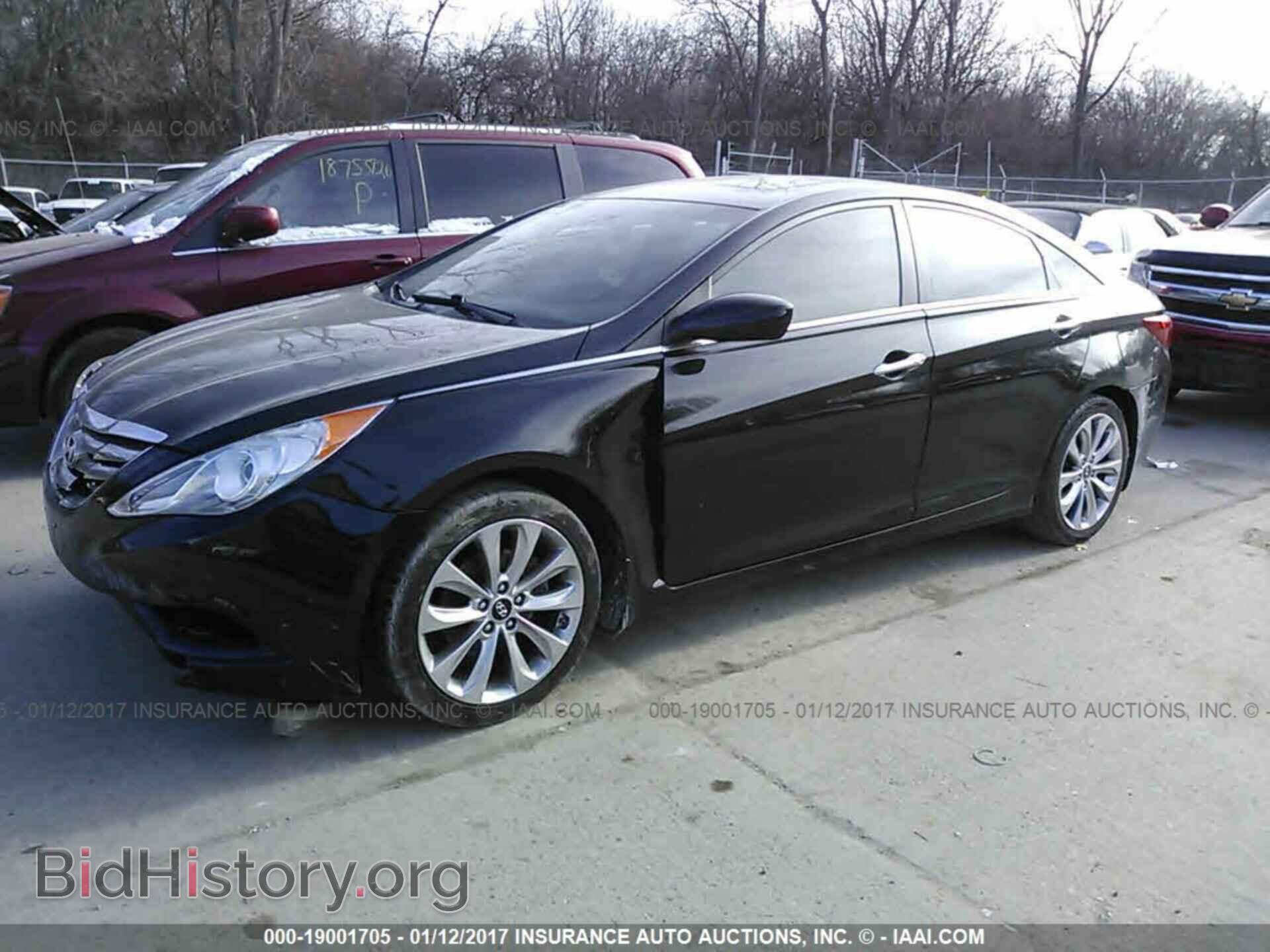 2012 Hyundai Sonata - VIN: 5NPEC4AB3CH413400 - Photo 2