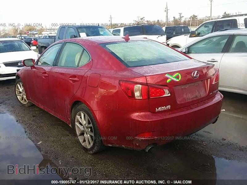 2012 Lexus IS (VIN JTHCF5C28C5055890) — photo 3 of 10
