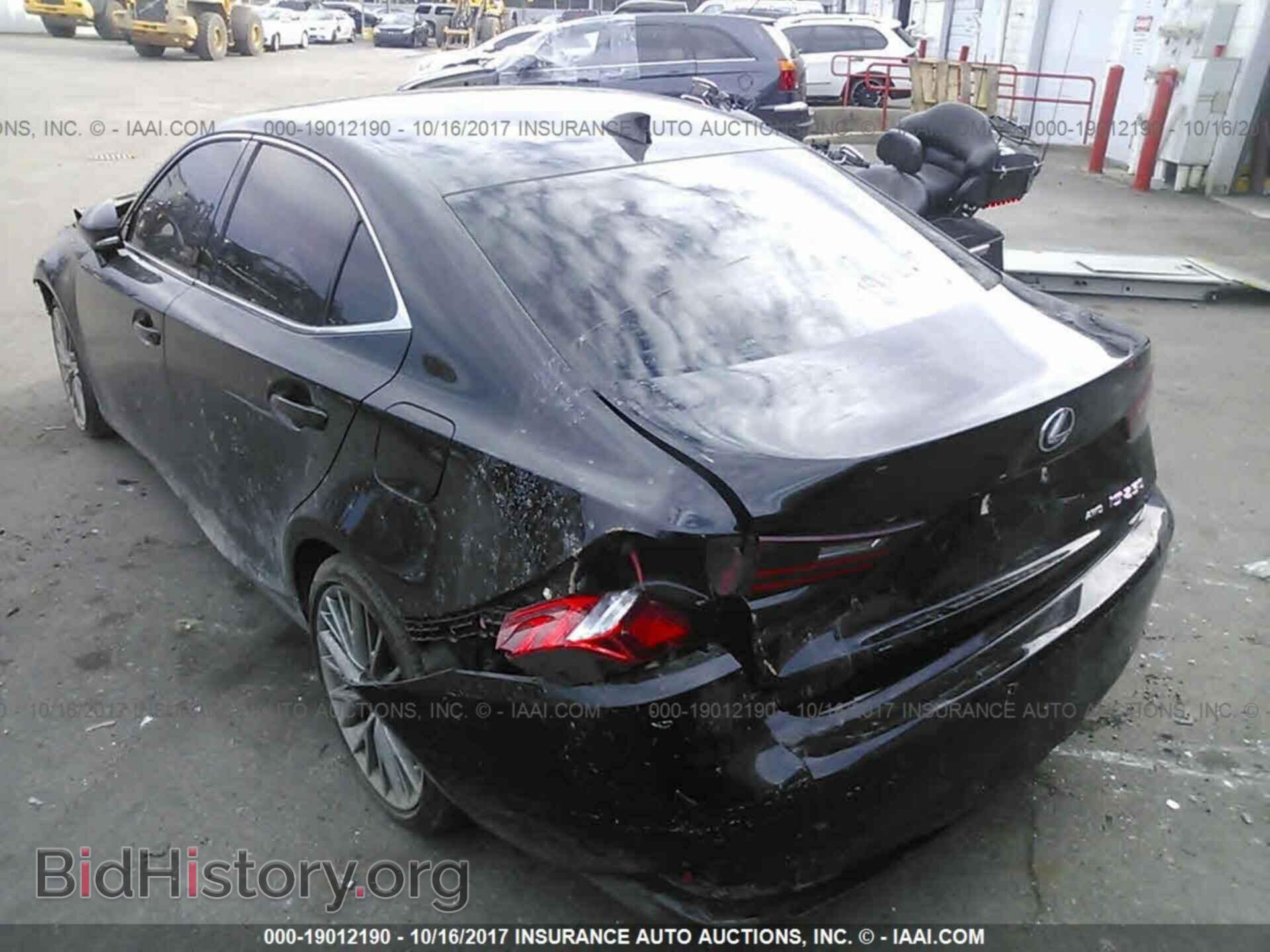 2015 Lexus Is - VIN: JTHCF1D20F5025682 - Photo 3