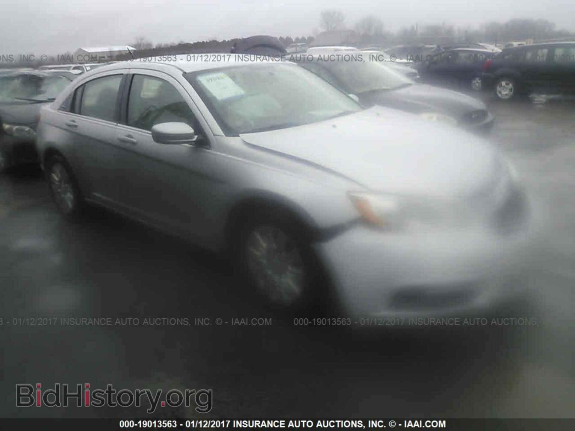 Фотография 1C3CCBAB2CN273498 - CHRYSLER 200 2012