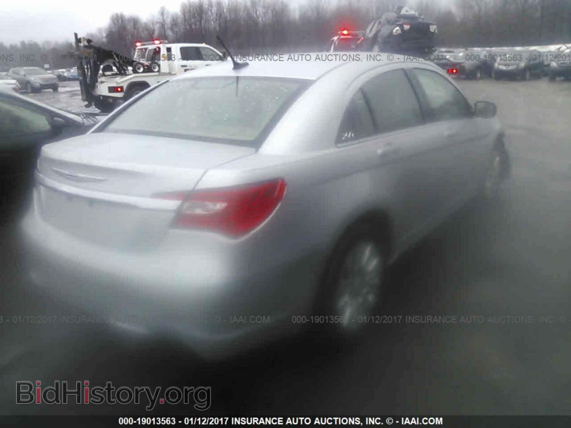 2012 CHRYSLER 200 - VIN: 1C3CCBAB2CN273498 - Photo 4