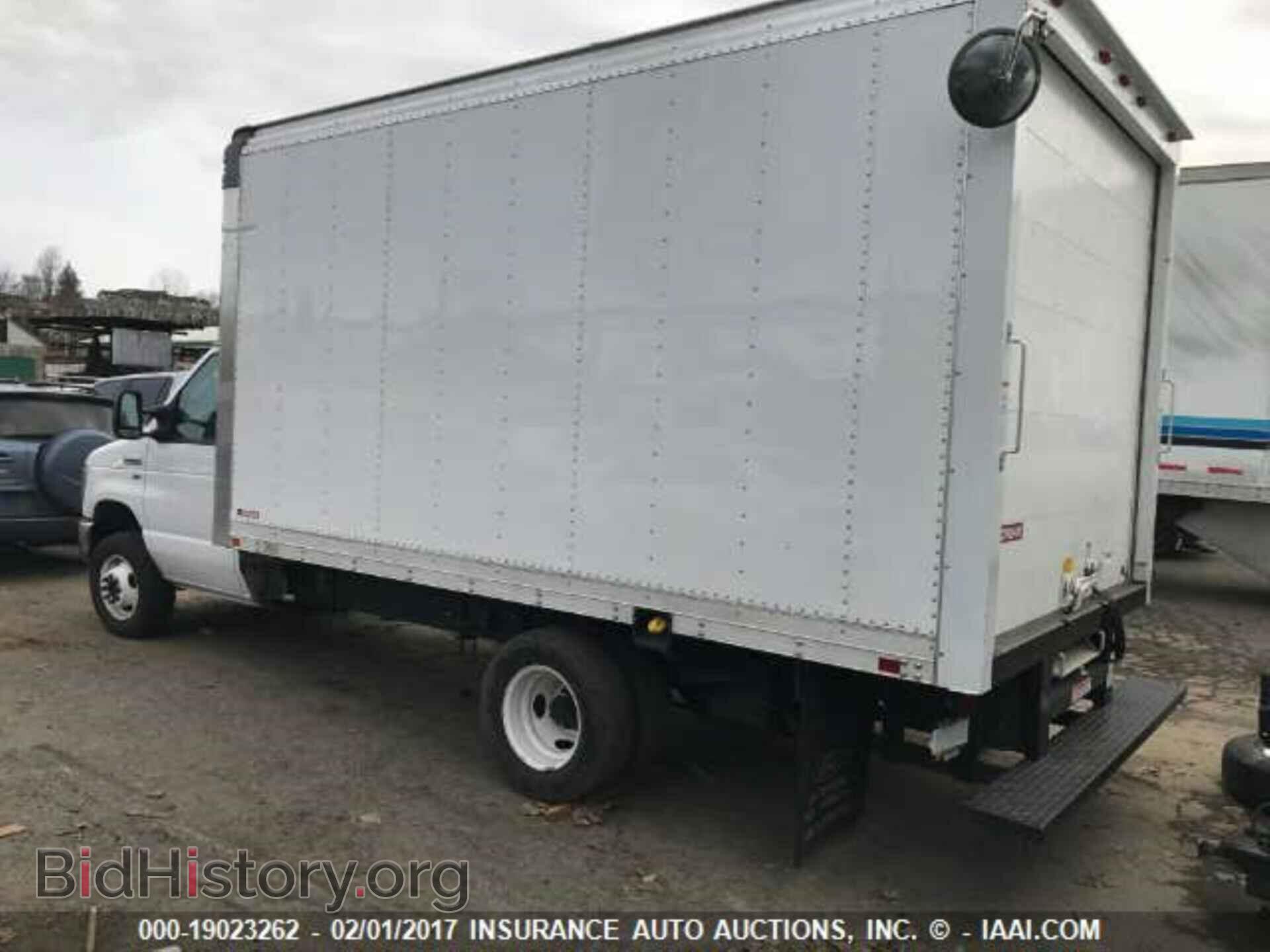 2016 Ford Econoline - VIN: 1FDWE3FLXGDC00820 - Фото 3