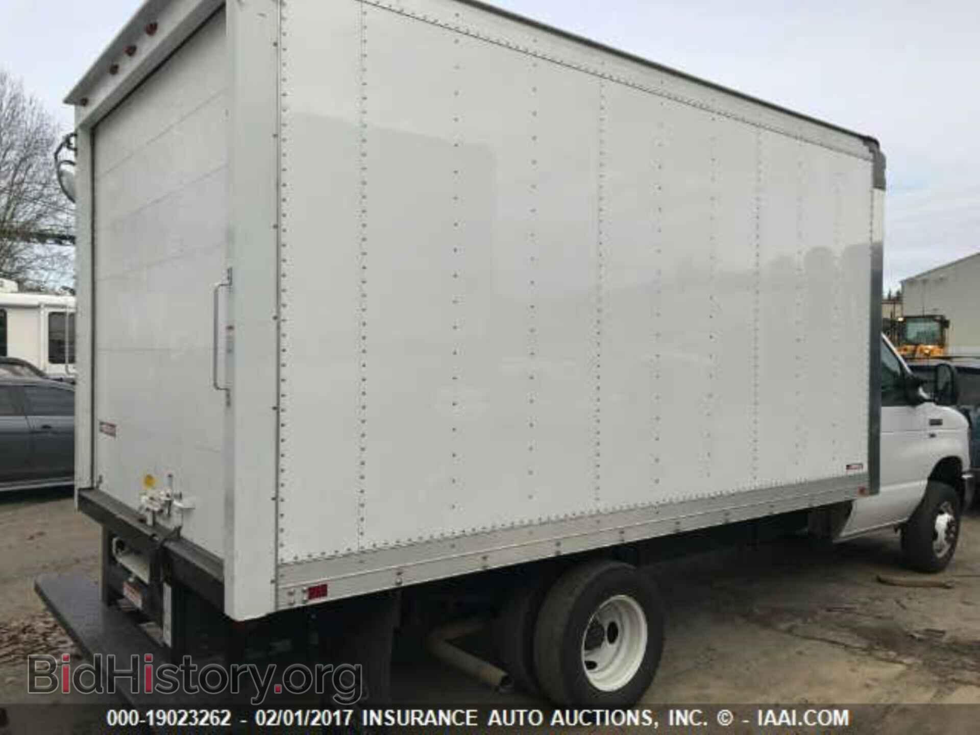 2016 Ford Econoline - VIN: 1FDWE3FLXGDC00820 - Фото 4