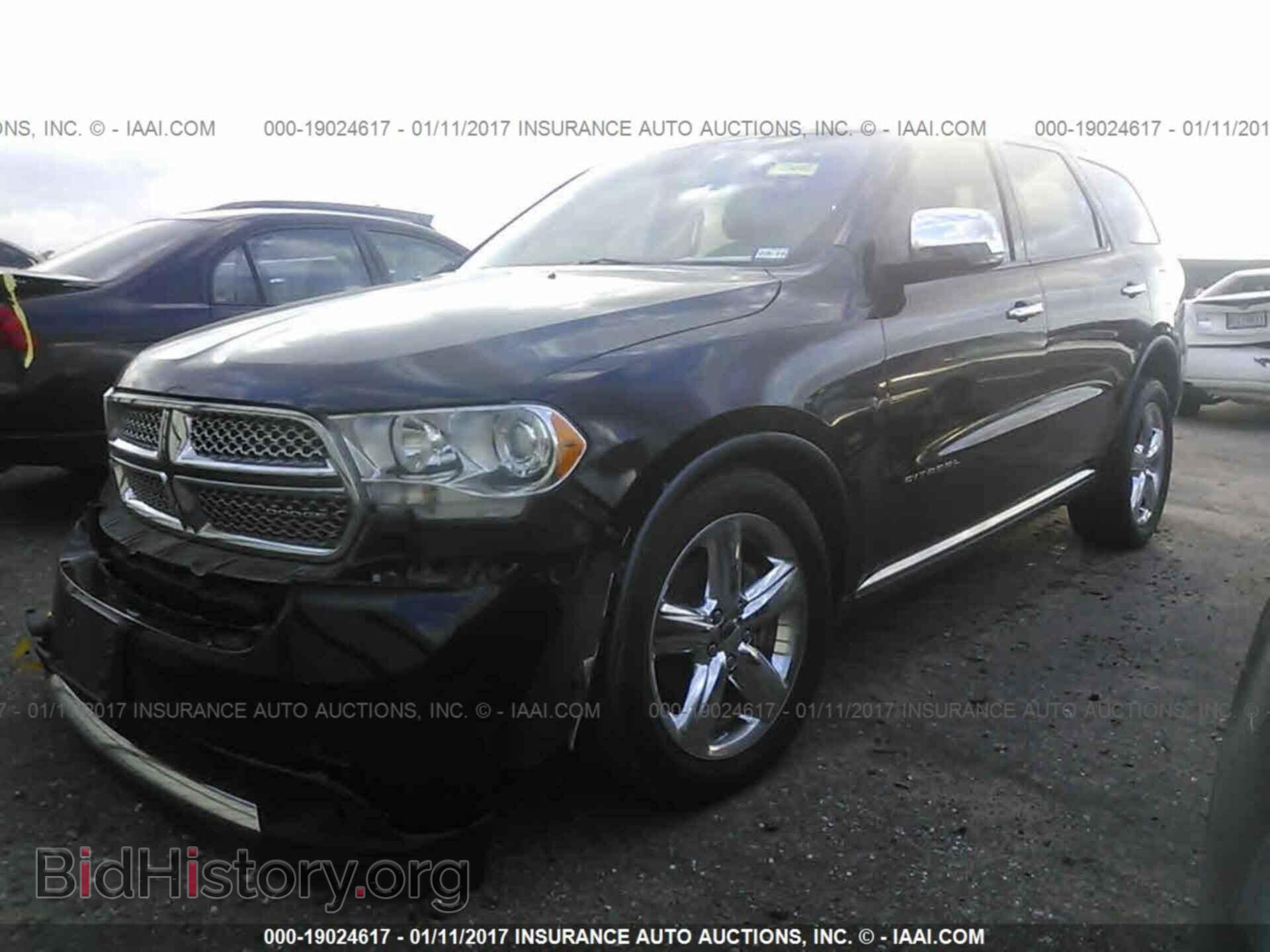 2011 Dodge Durango - VIN: 1D4RE5GG7BC696076 - Фото 2