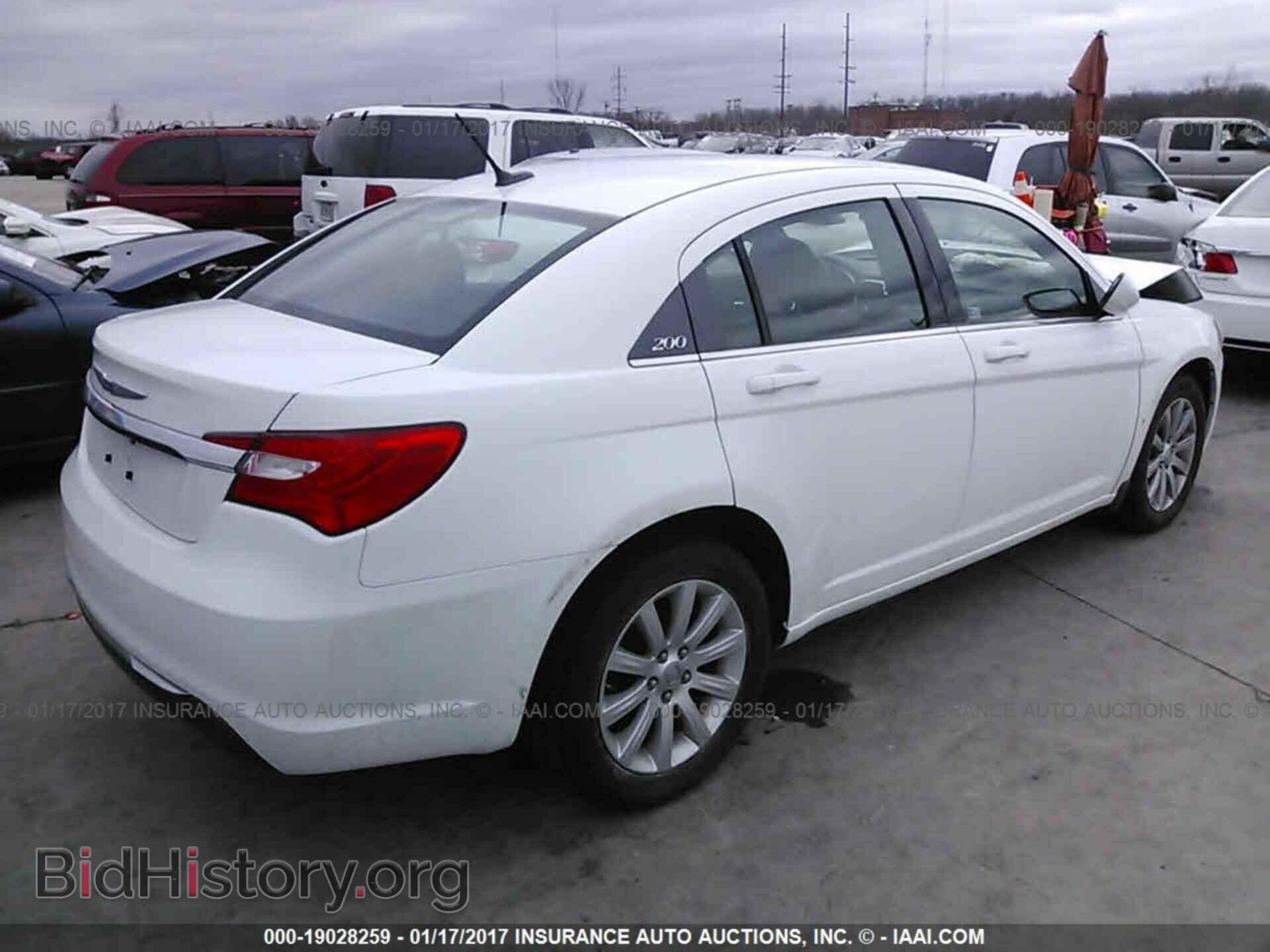 2012 Chrysler 200 - VIN: 1C3CCBBBXCN140258 - Фото 4