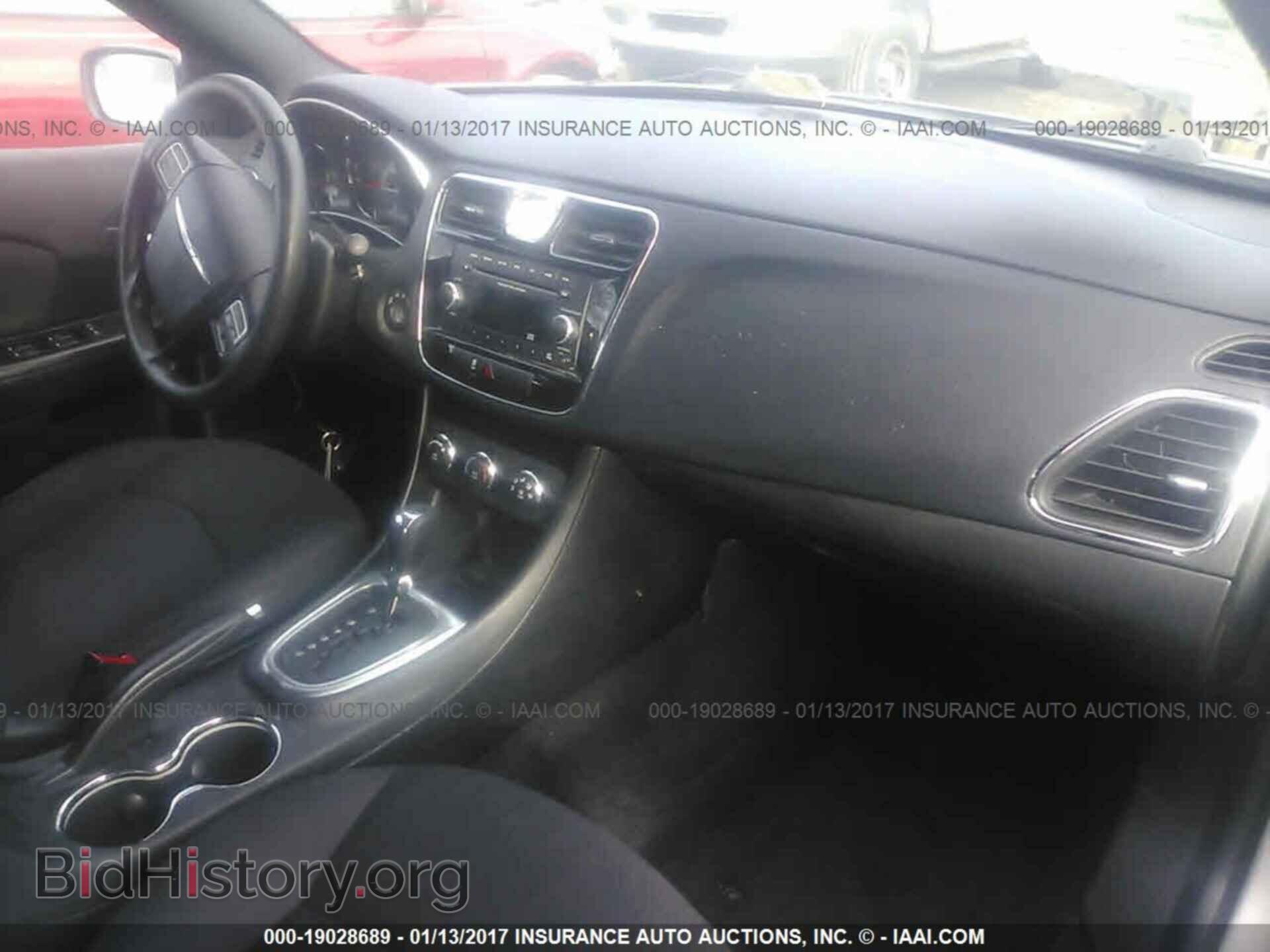 2012 Chrysler 200 - VIN: 1C3CCBAB0CN271751 - Фото 5