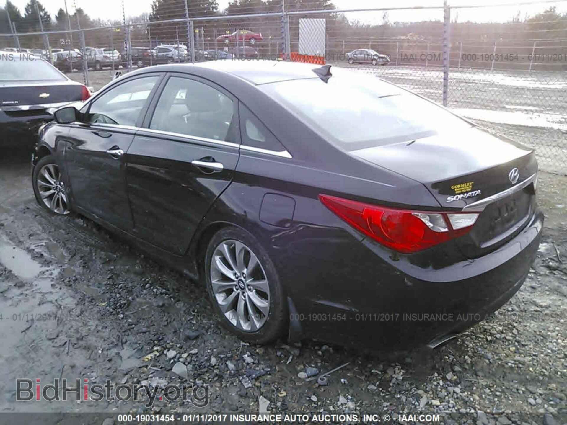 2012 Hyundai Sonata - VIN: 5NPEC4AC7CH410430 - Фото 3