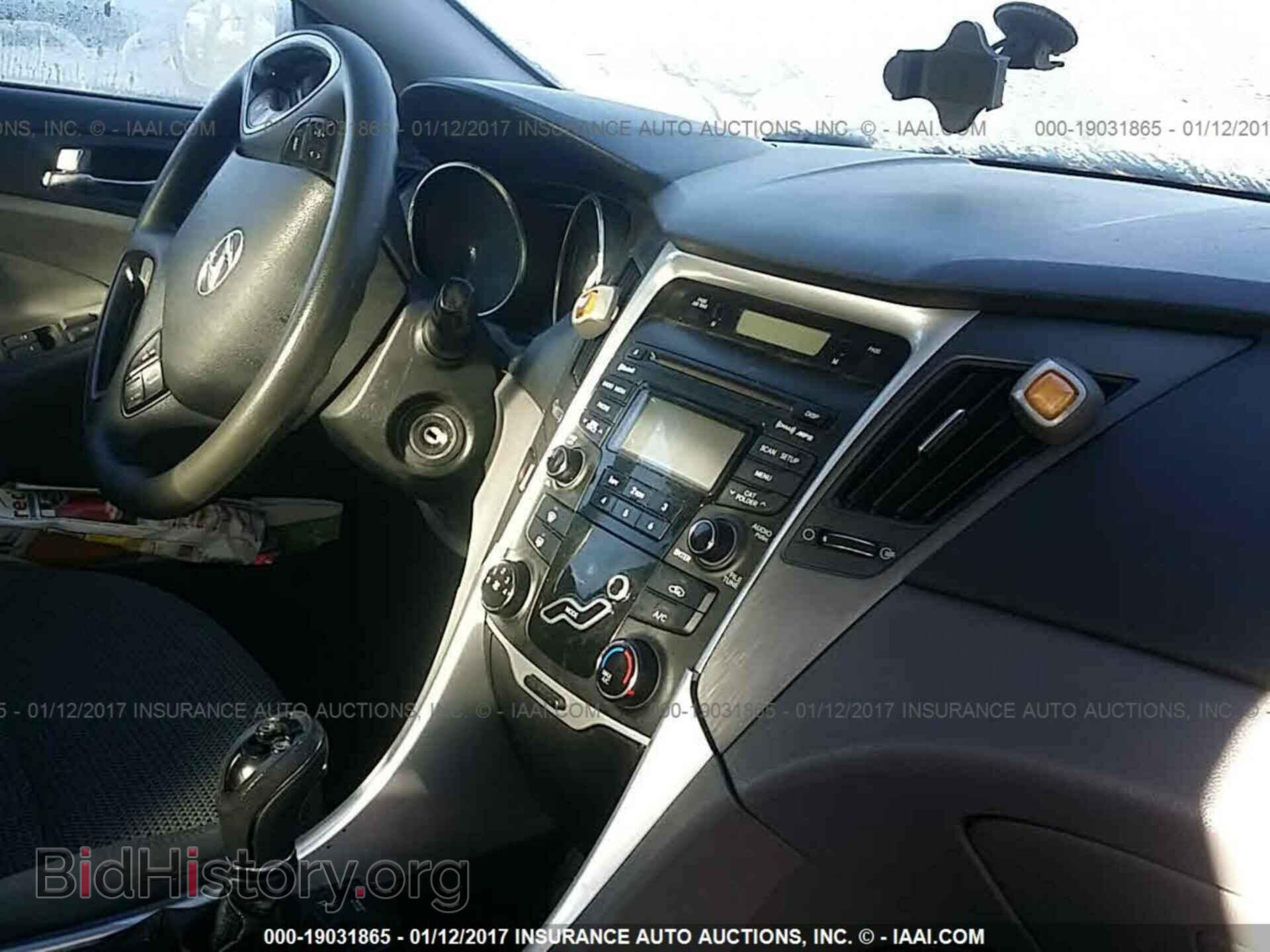 2012 Hyundai Sonata - VIN: 5NPEB4AC8CH335384 - Photo 5