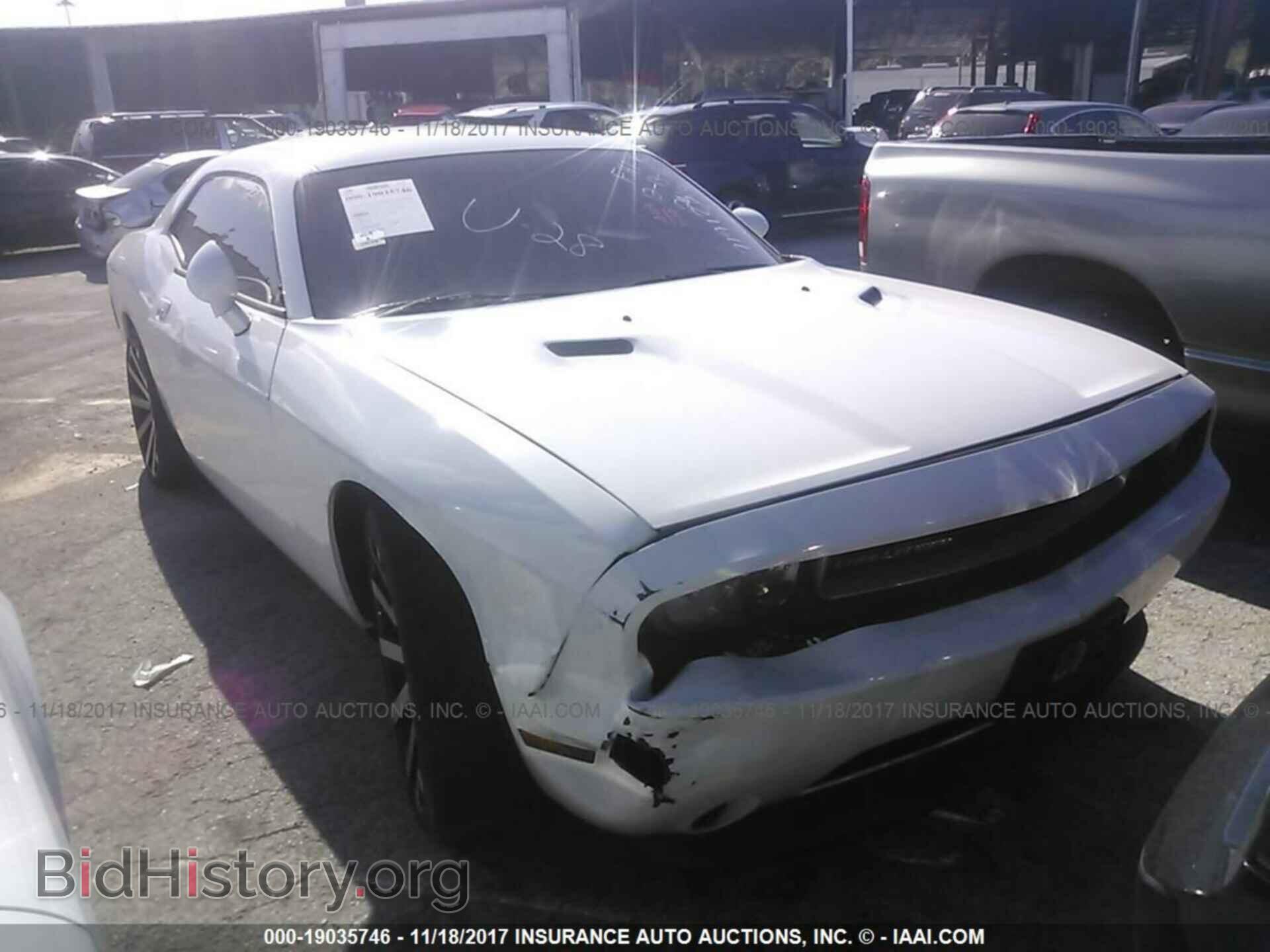 Photo 2C3CDYAG2DH719123 - Dodge Challenger 2013
