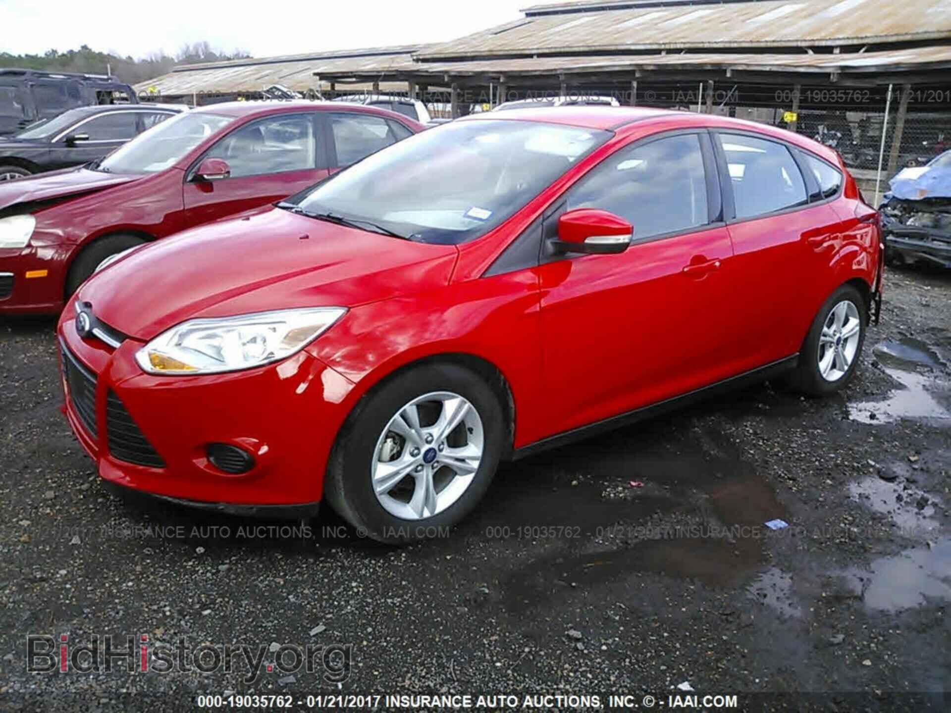 2014 Ford Focus - VIN: 1FADP3K25EL400242 - Фото 2