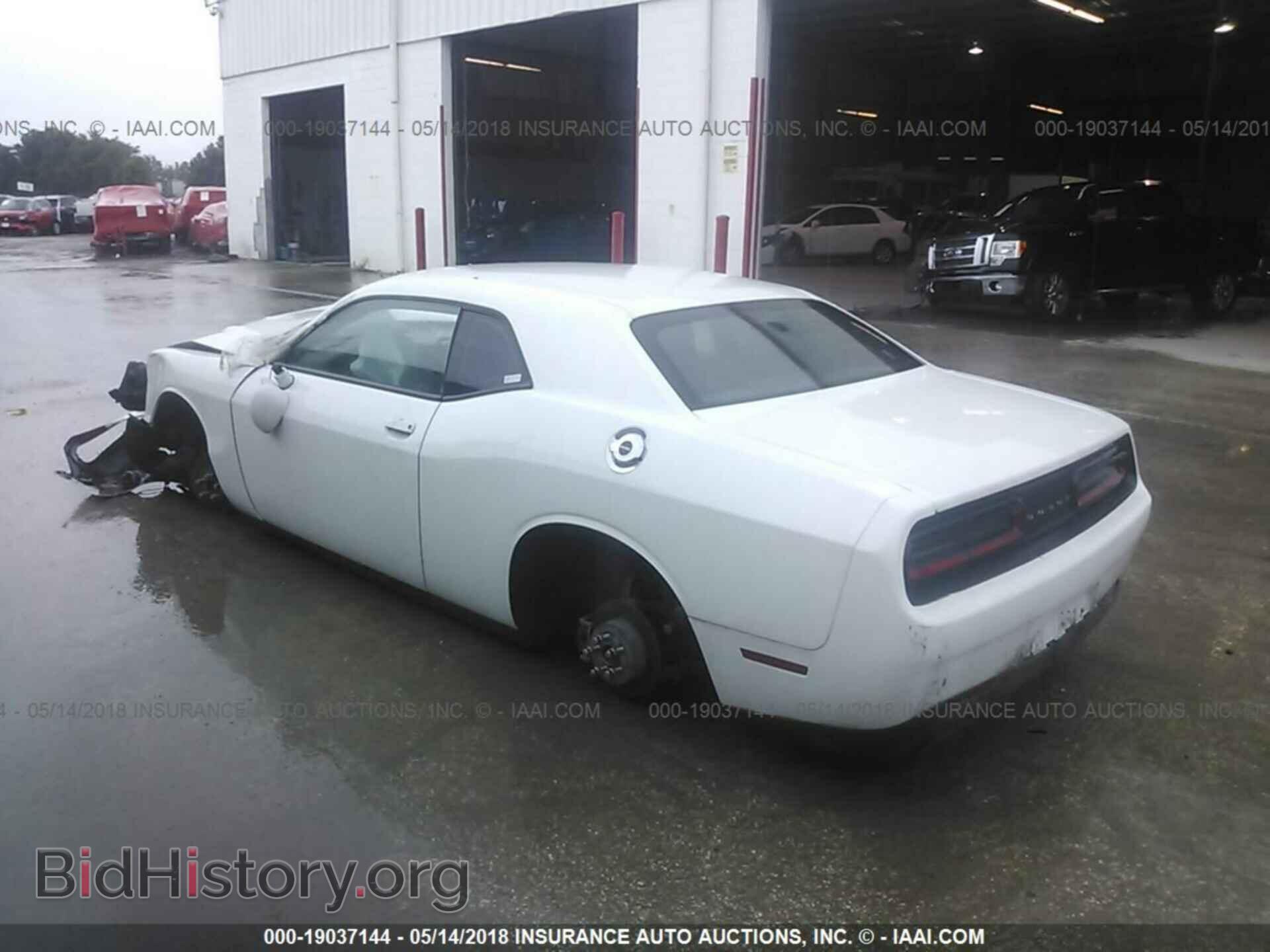 2016 Dodge Challenger - VIN: 2C3CDZAG6GH177566 - Photo 3