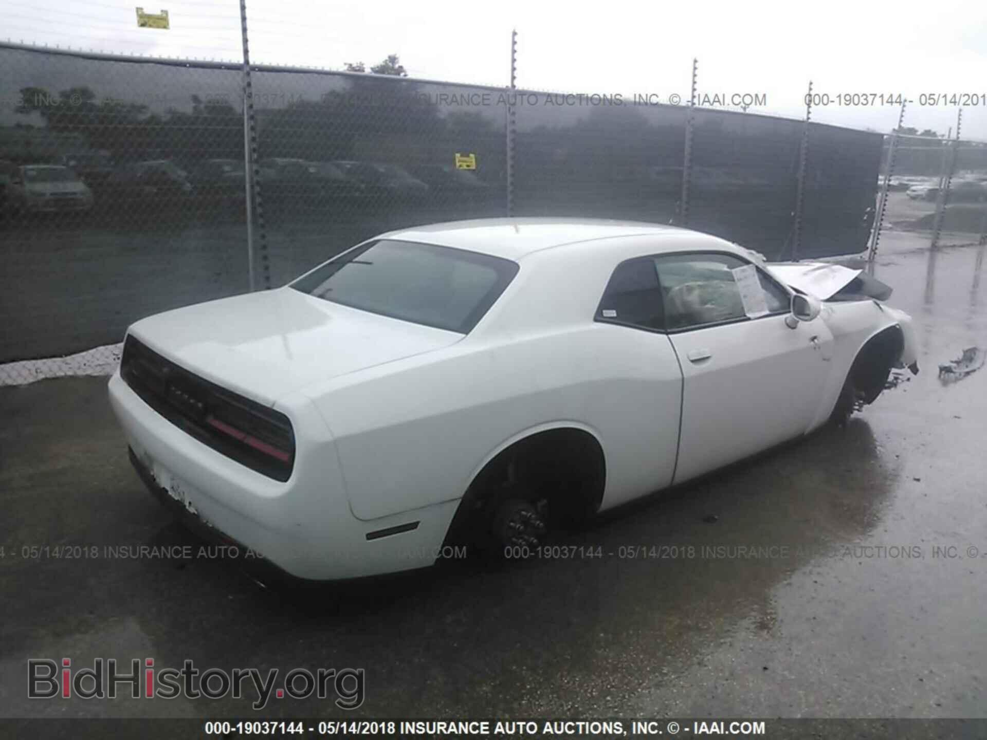 2016 Dodge Challenger - VIN: 2C3CDZAG6GH177566 - Photo 4
