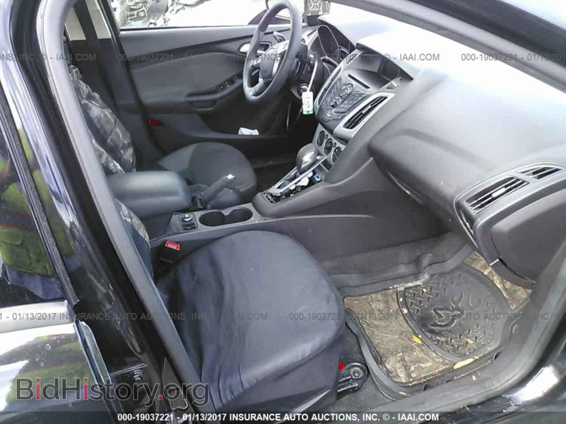 2012 Ford Focus - VIN: 1FAHP3K27CL408213 - Photo 5