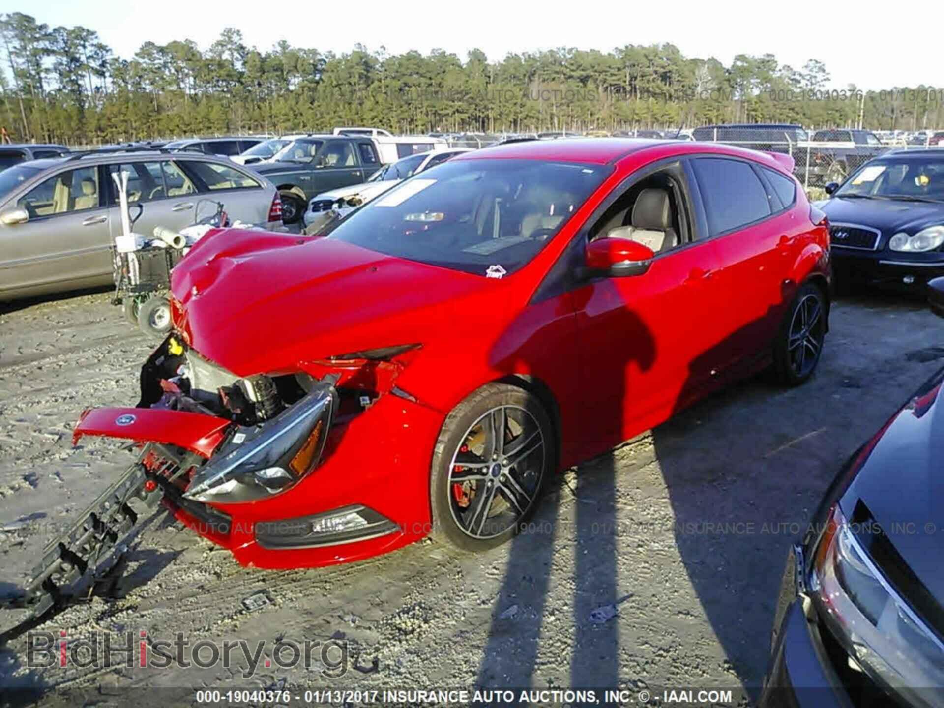 2015 Ford Focus - VIN: 1FADP3L99FL292494 - Photo 2
