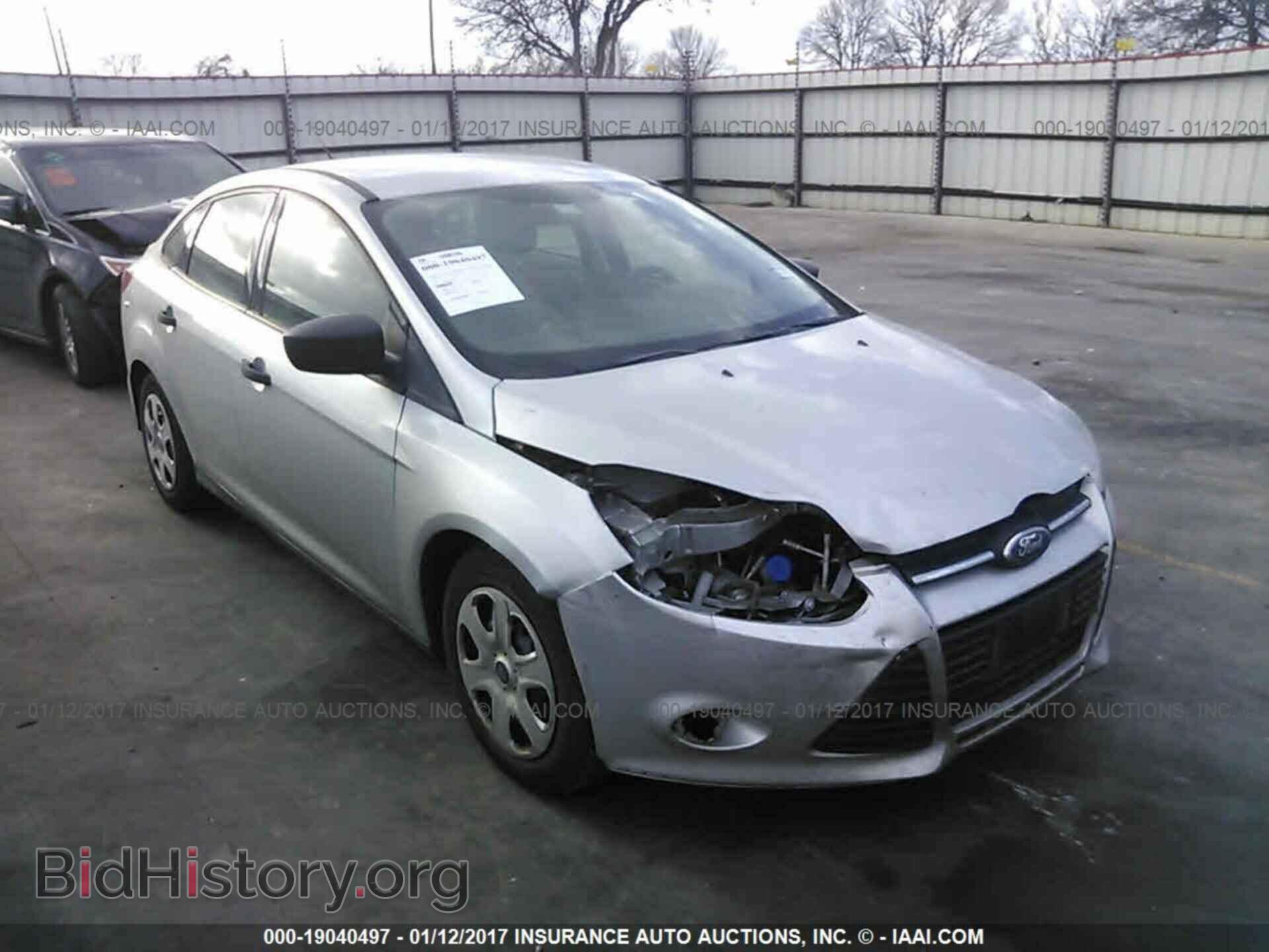 Photo 1FAHP3E23CL329777 - Ford Focus 2012