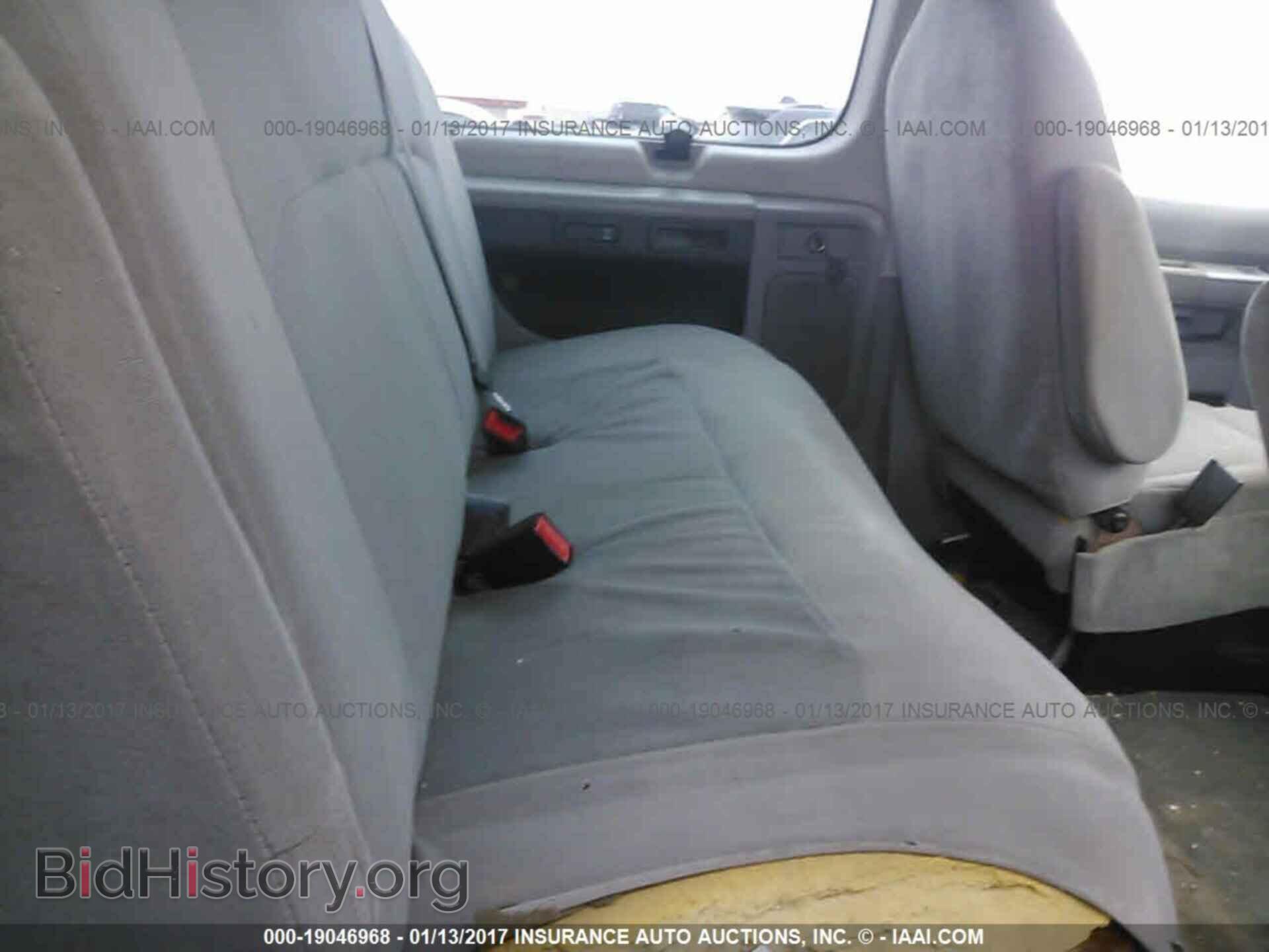 2011 Ford Econoline - VIN: 1FBSS3BL9BDA03488 - Photo 8