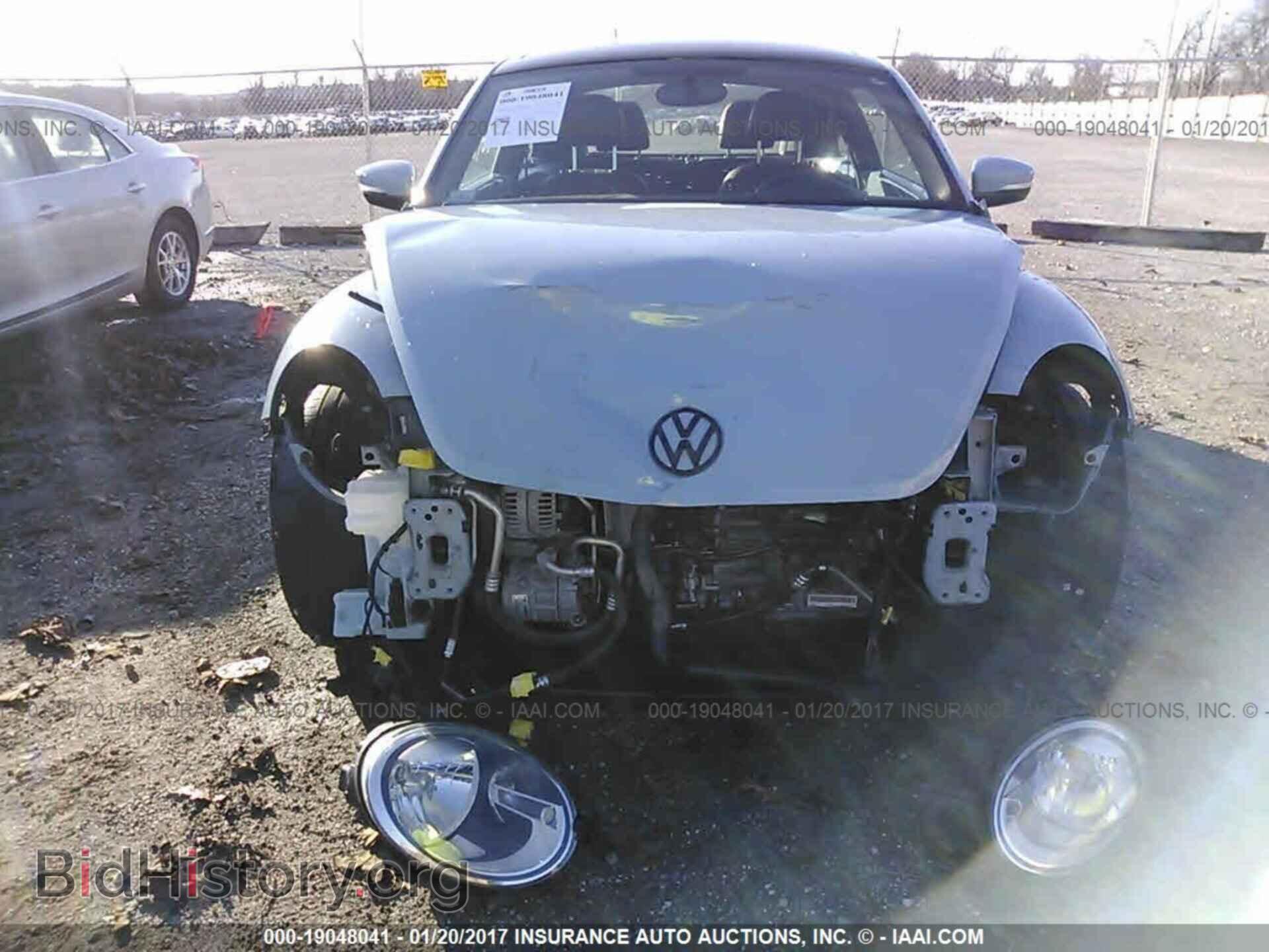 2012 Volkswagen Beetle - VIN: 3VWJX7AT4CM643595 - Фото 6