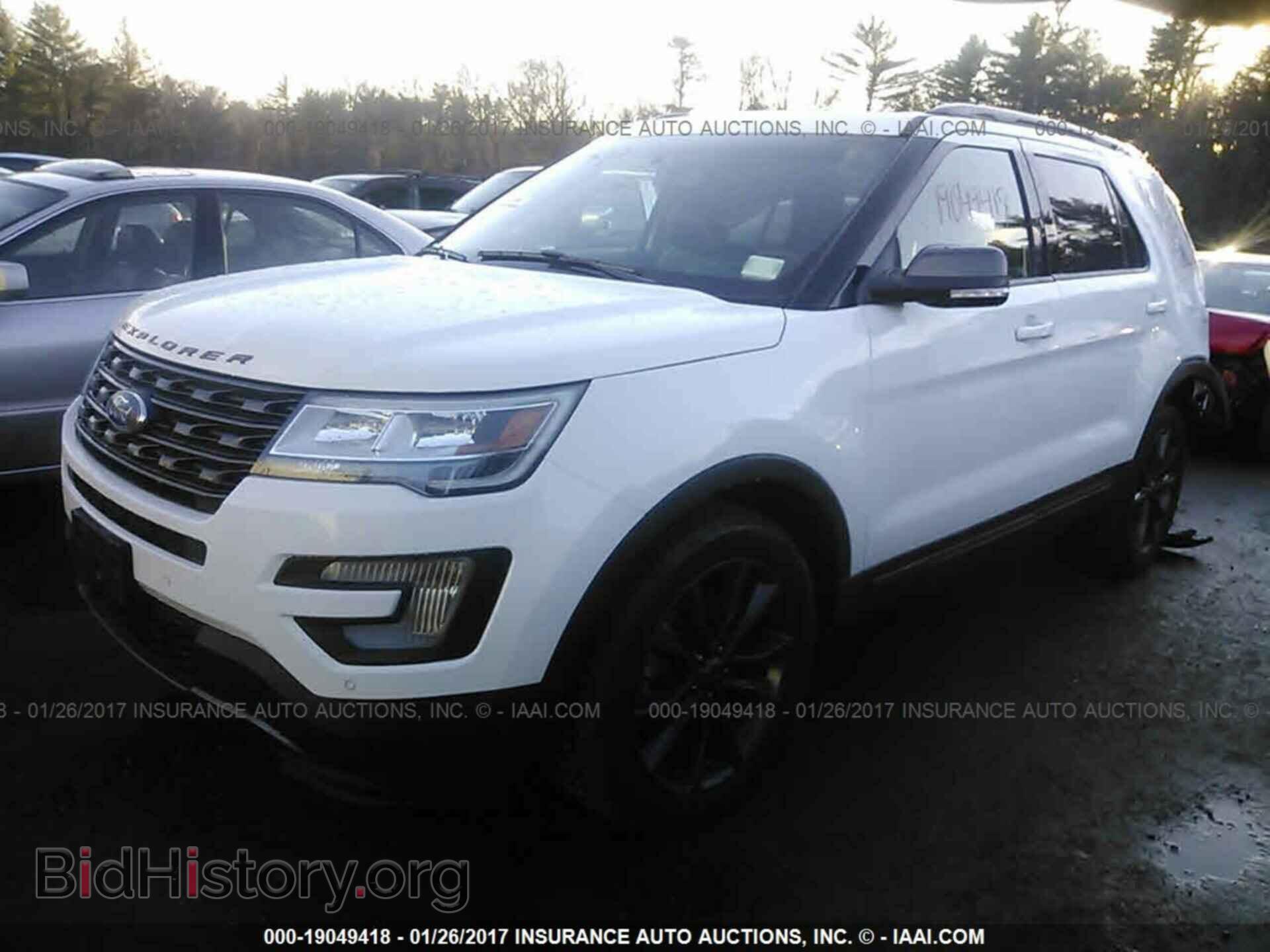 2017 Ford Explorer - VIN: 1FM5K8D84HGA05814 - Photo 2