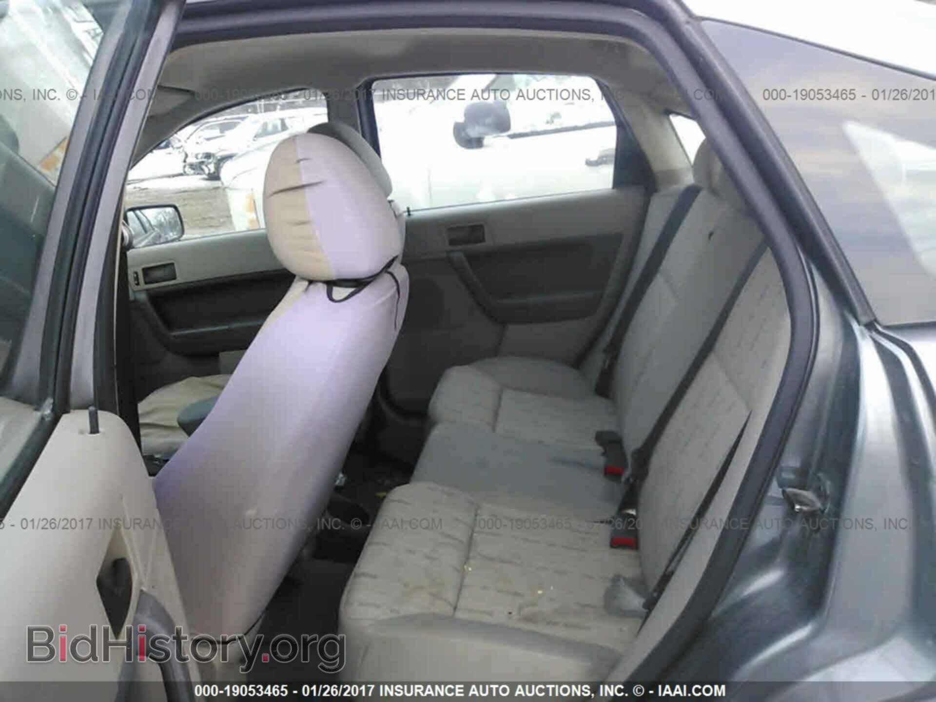 2011 Ford Focus - VIN: 1FAHP3FN9BW183309 - Photo 8