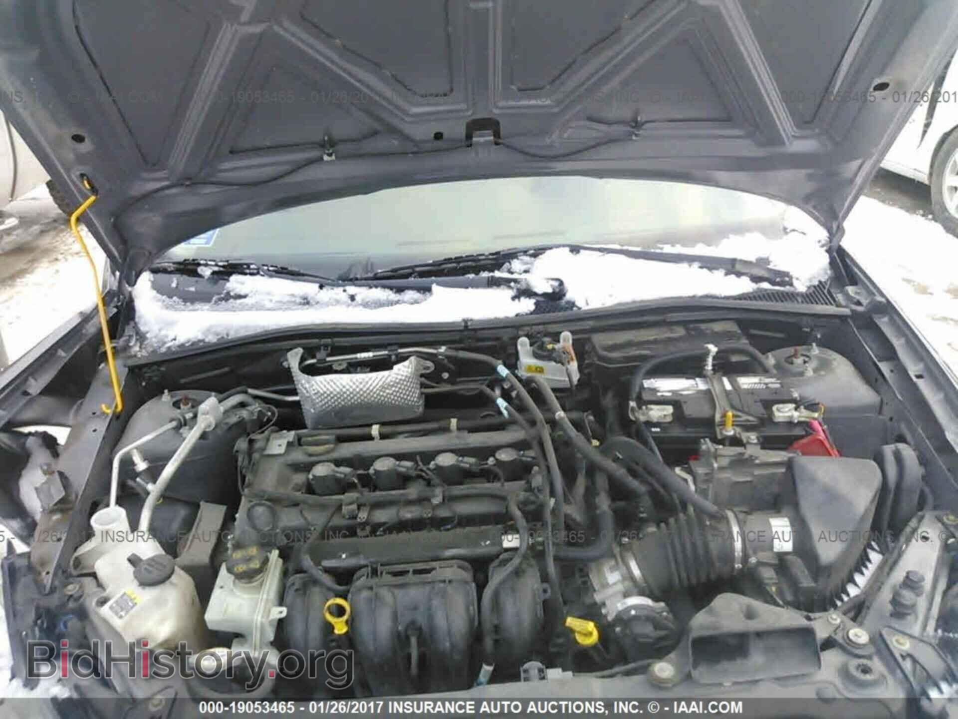 2011 Ford Focus - VIN: 1FAHP3FN9BW183309 - Photo 10