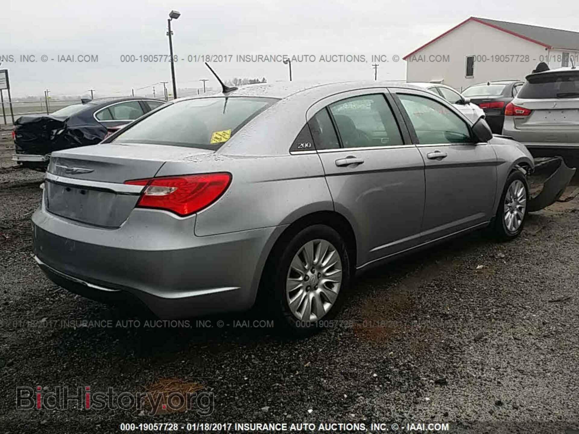 2013 Chrysler 200 - VIN: 1C3CCBAG5DN726901 - Photo 4
