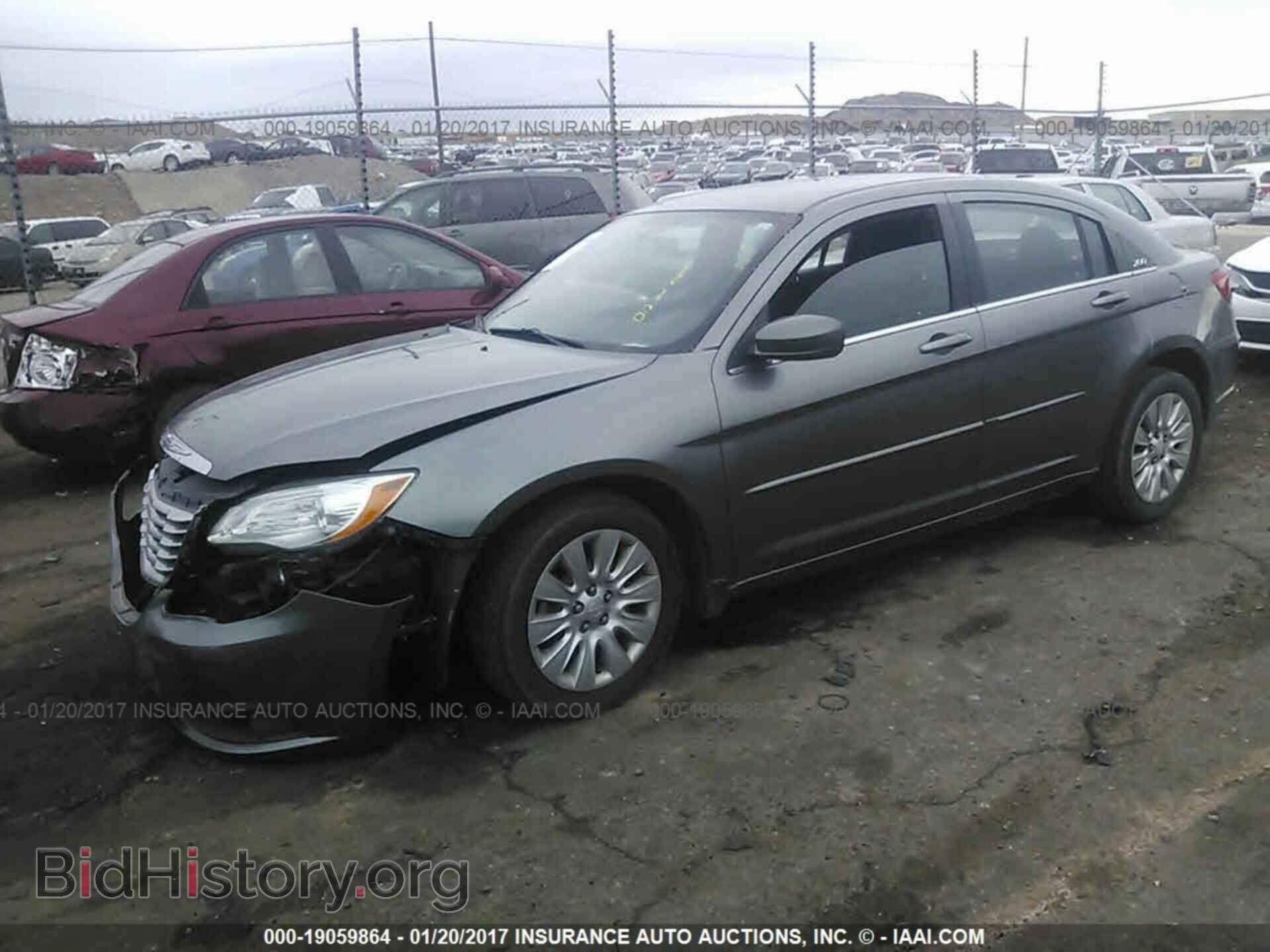 2012 Chrysler 200 - VIN: 1C3CCBAB0CN203059 - Photo 2