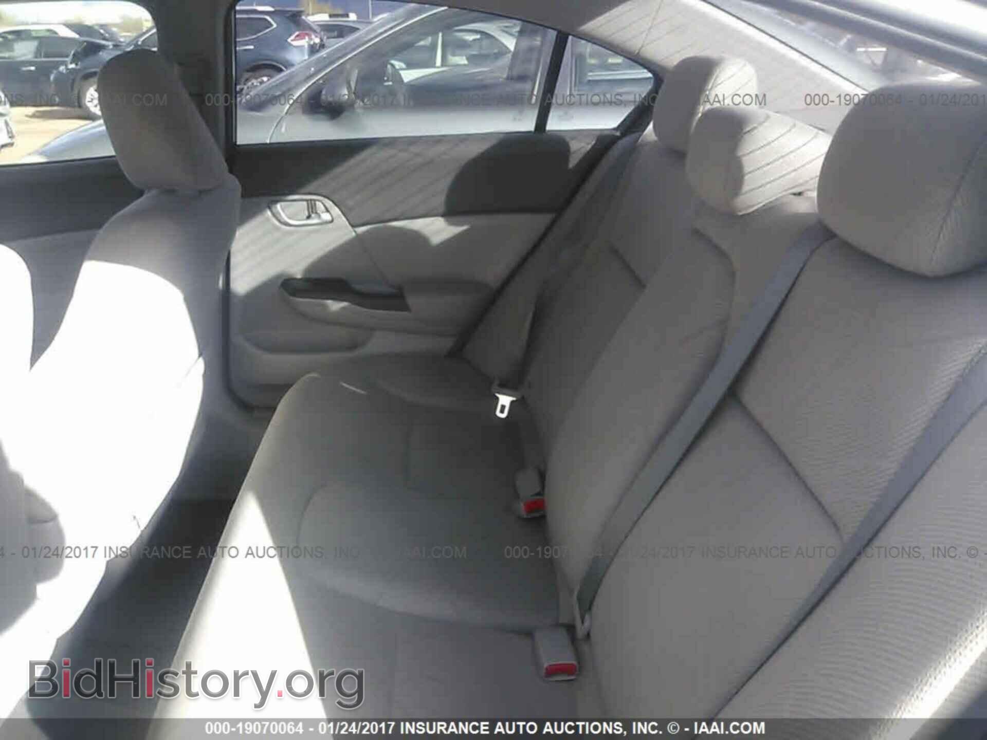 2012 Honda Civic - VIN: 19XFB2F52CE307880 - Photo 8