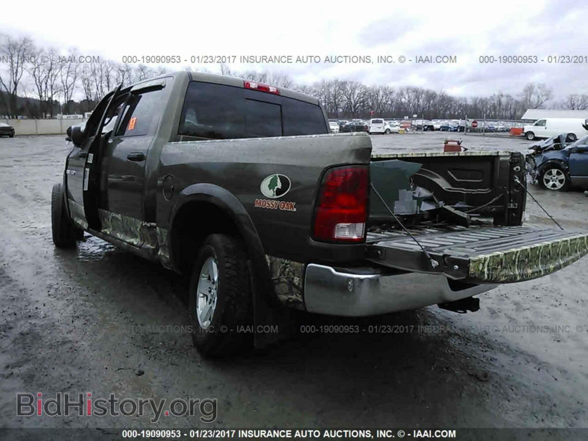 2012 Dodge Ram 1500 - VIN: 1C6RD7LT5CS328234 - Фото 3