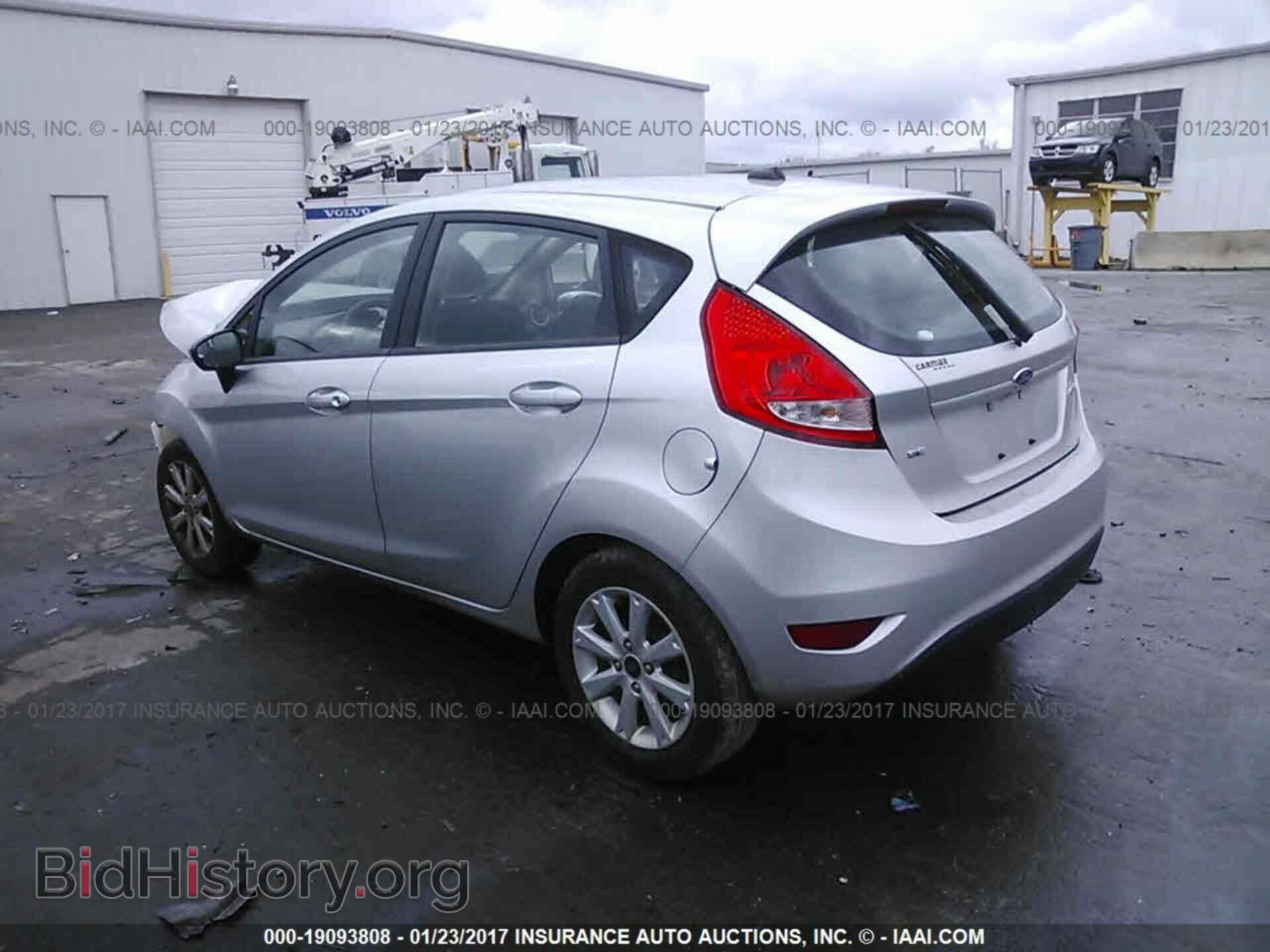 2011 Ford Fiesta - VIN: 3FADP4EJ5BM129170 - Фото 3