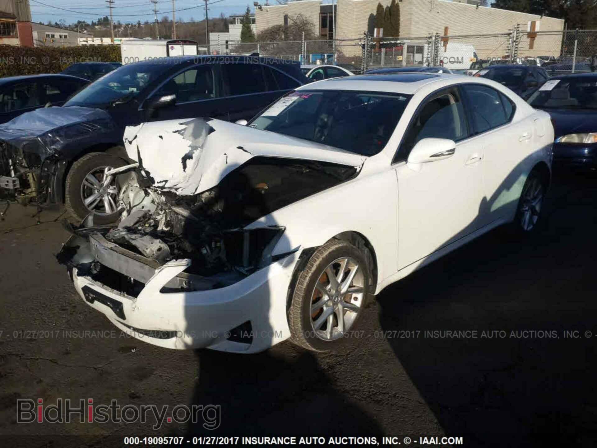 2011 Lexus Is - VIN: JTHCF5C29B5052012 - Фото 2