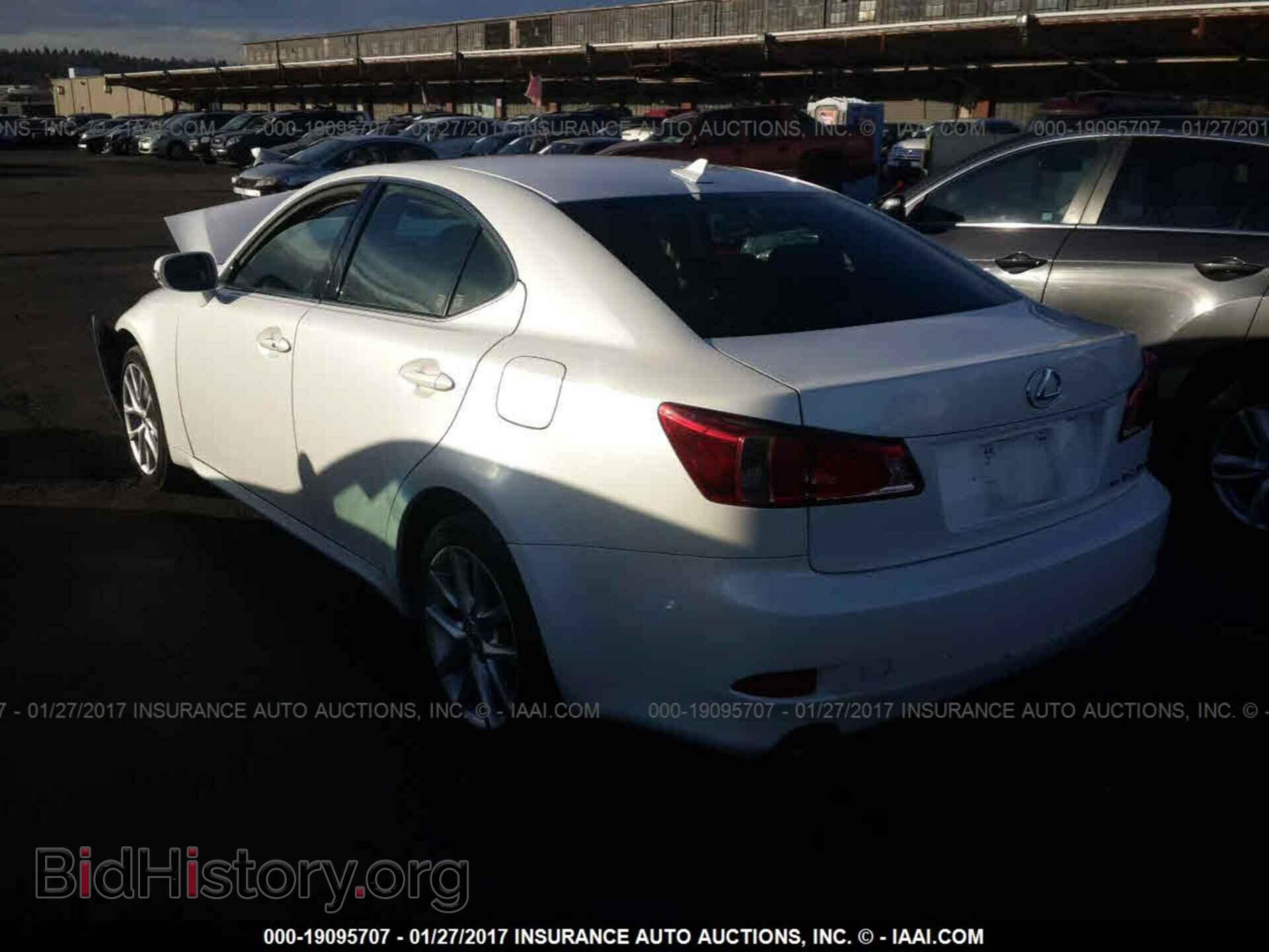 2011 Lexus Is - VIN: JTHCF5C29B5052012 - Фото 3