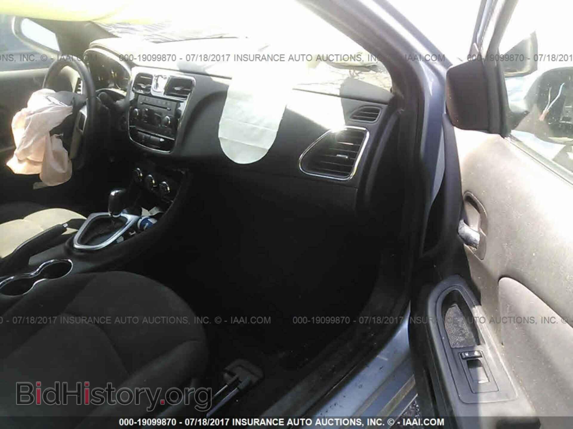 2014 Chrysler 200 - VIN: 1C3CCBBB1EN178965 - Photo 5