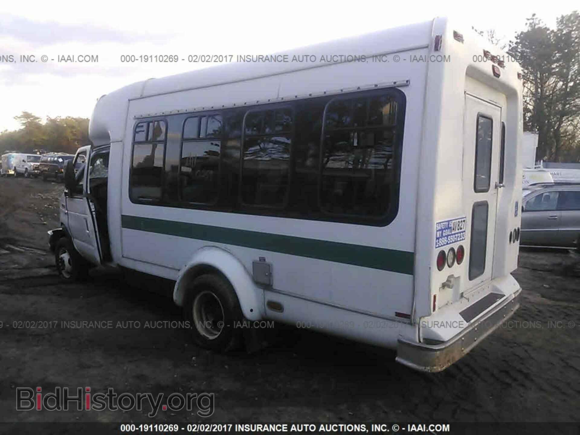 2011 Ford Econoline - VIN: 1FDEE3FL3BDB14799 - Photo 3
