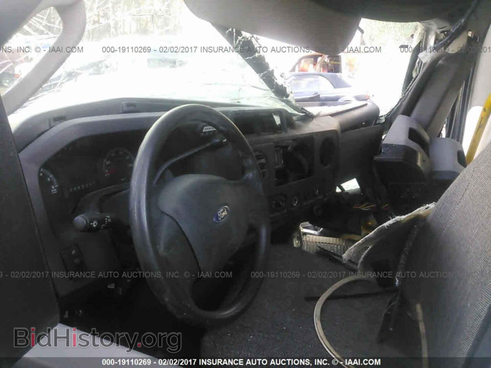 2011 Ford Econoline - VIN: 1FDEE3FL3BDB14799 - Photo 5