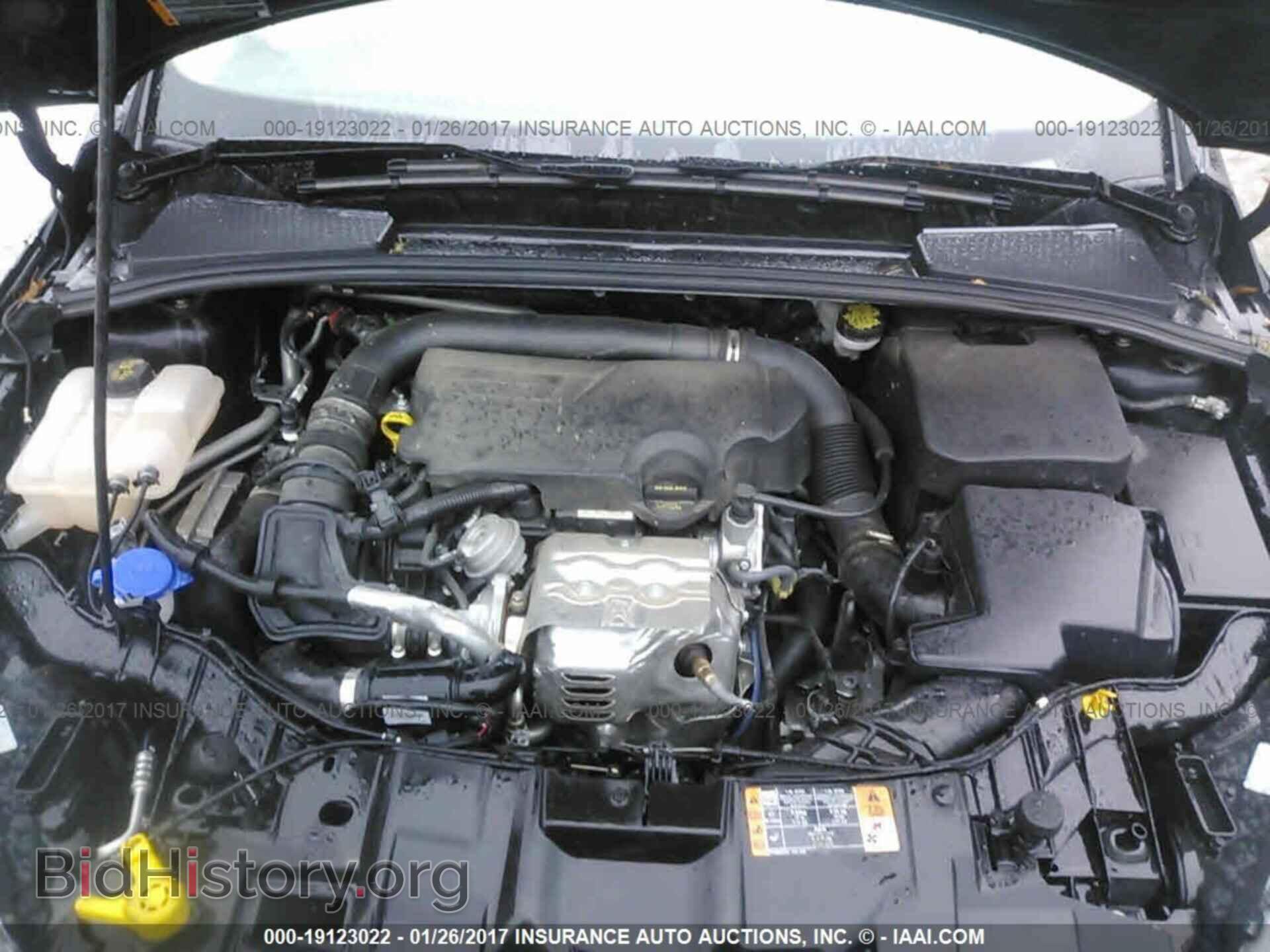 2016 Ford Focus - VIN: 1FADP3FE0GL218827 - Photo 10