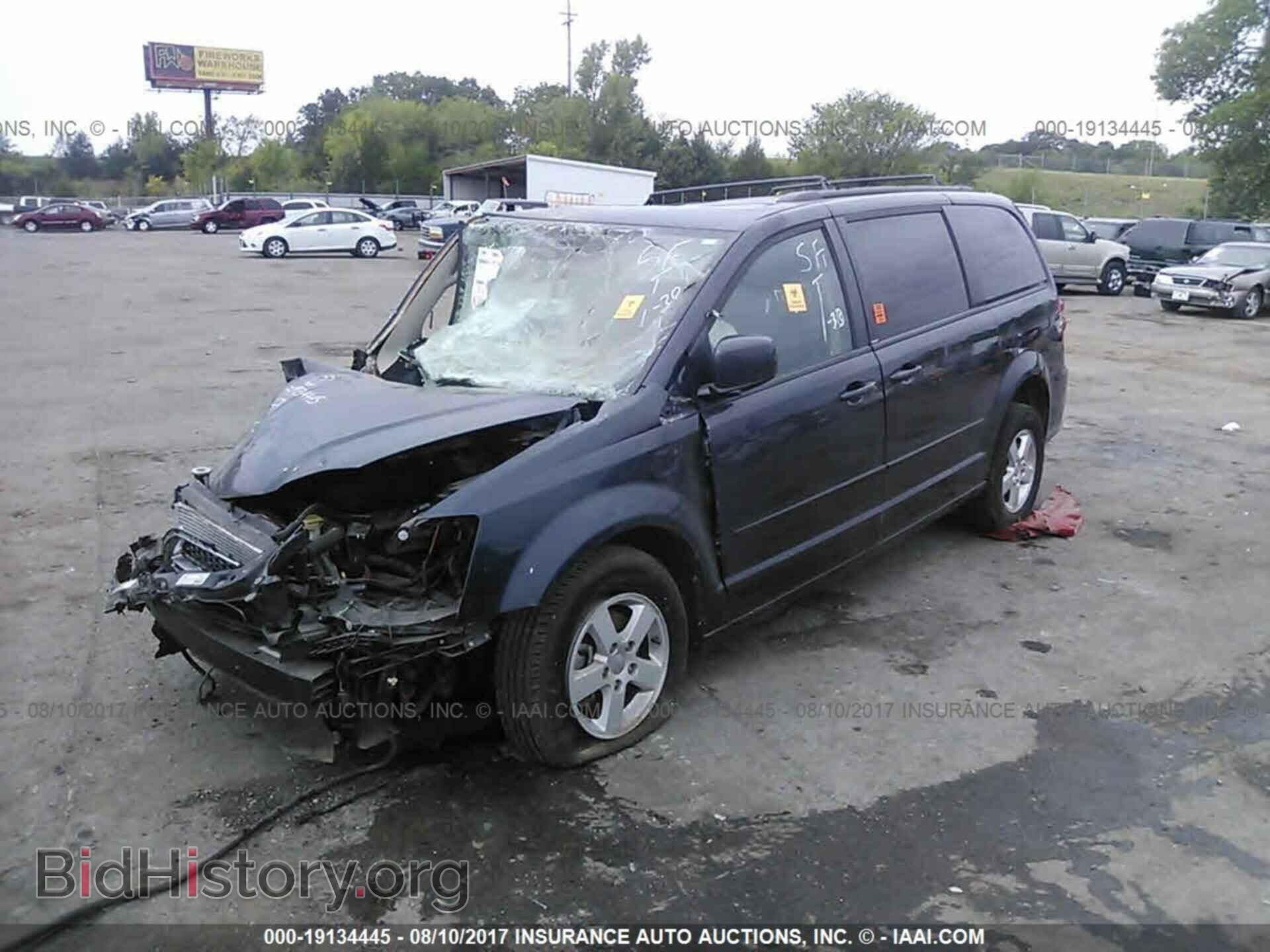 2013 Dodge Grand caravan - VIN: 2C4RDGCG2DR591103 - Фото 2