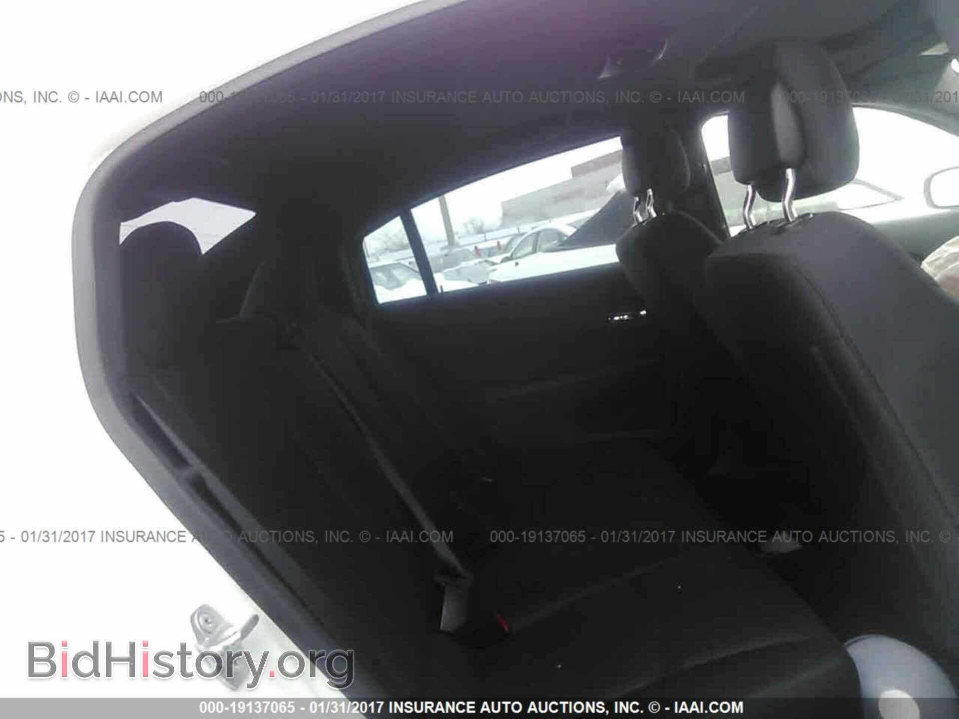2014 Chrysler 200 - VIN: 1C3CCBBG2EN157814 - Фото 8