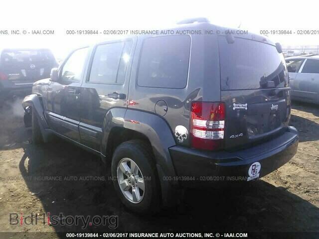 2011 Jeep Liberty - VIN: 1J4PN2GK4BW593181 - Фото 3