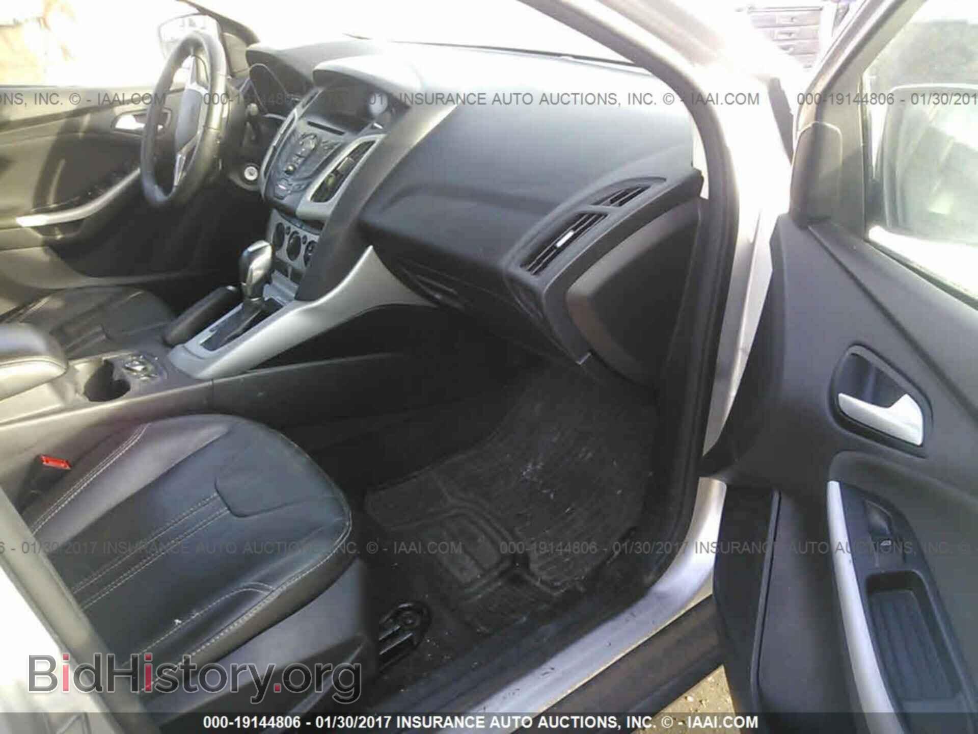 2014 Ford Focus - VIN: 1FADP3F21EL194640 - Photo 5