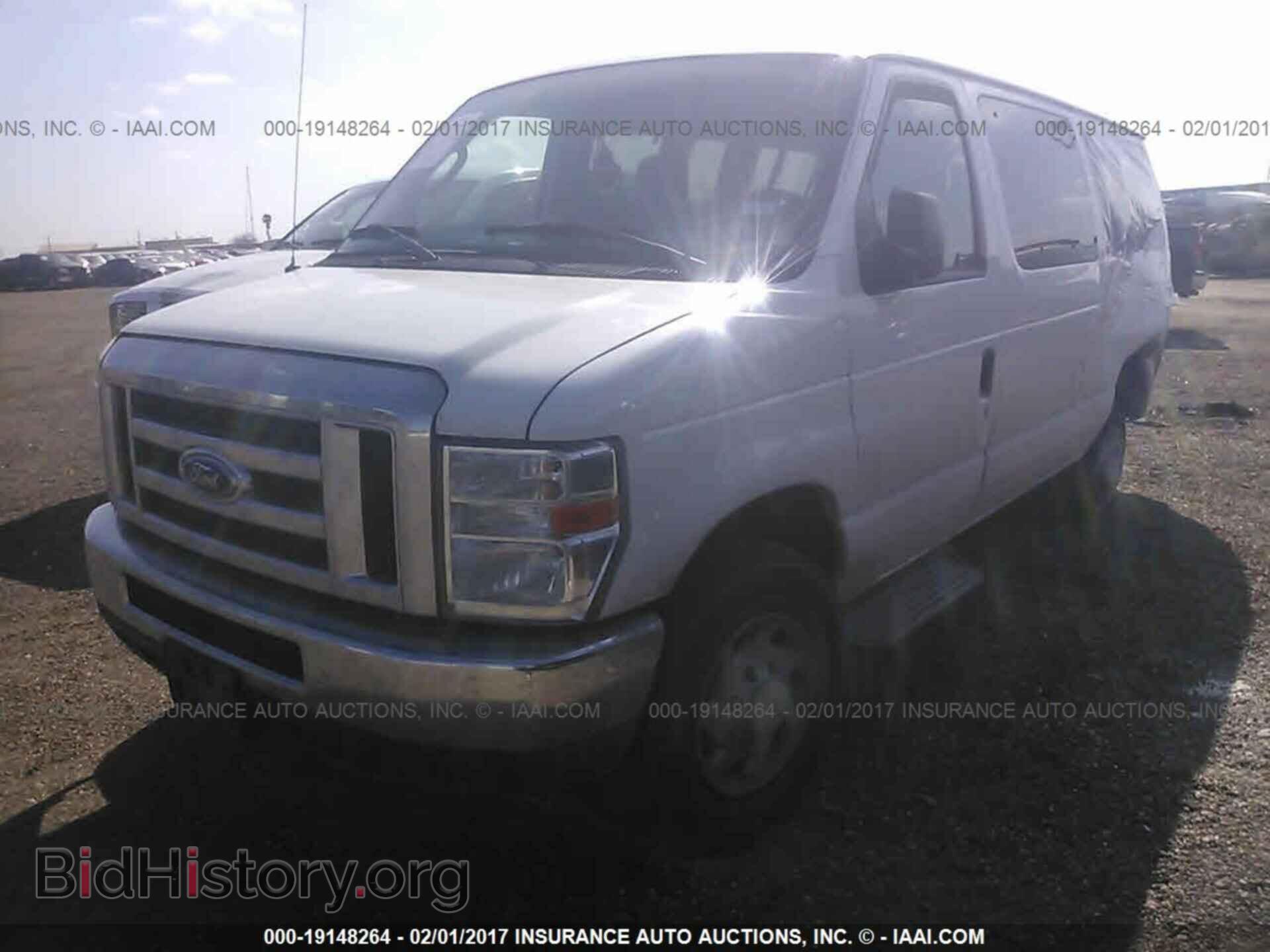 2013 Ford Econoline - VIN: 1FBNE3BL1DDA27582 - Фото 2
