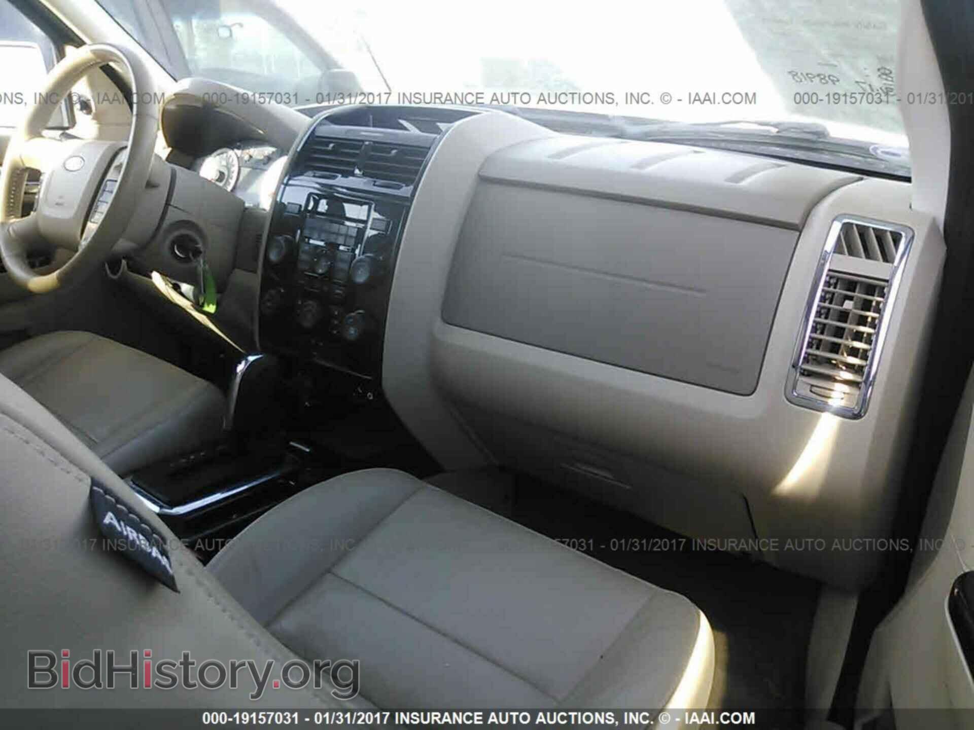 2011 Ford Escape - VIN: 1FMCU0EG9BKB09762 - Photo 5