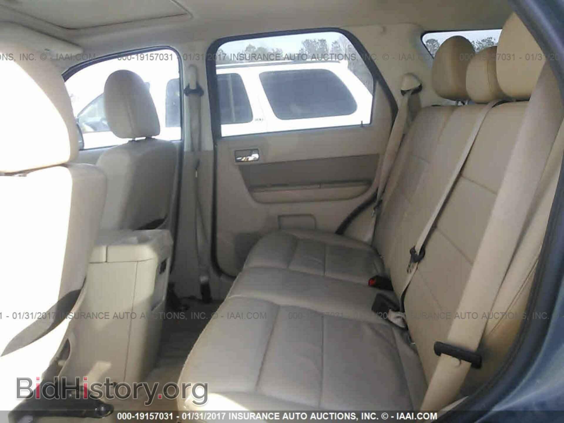 2011 Ford Escape - VIN: 1FMCU0EG9BKB09762 - Photo 8