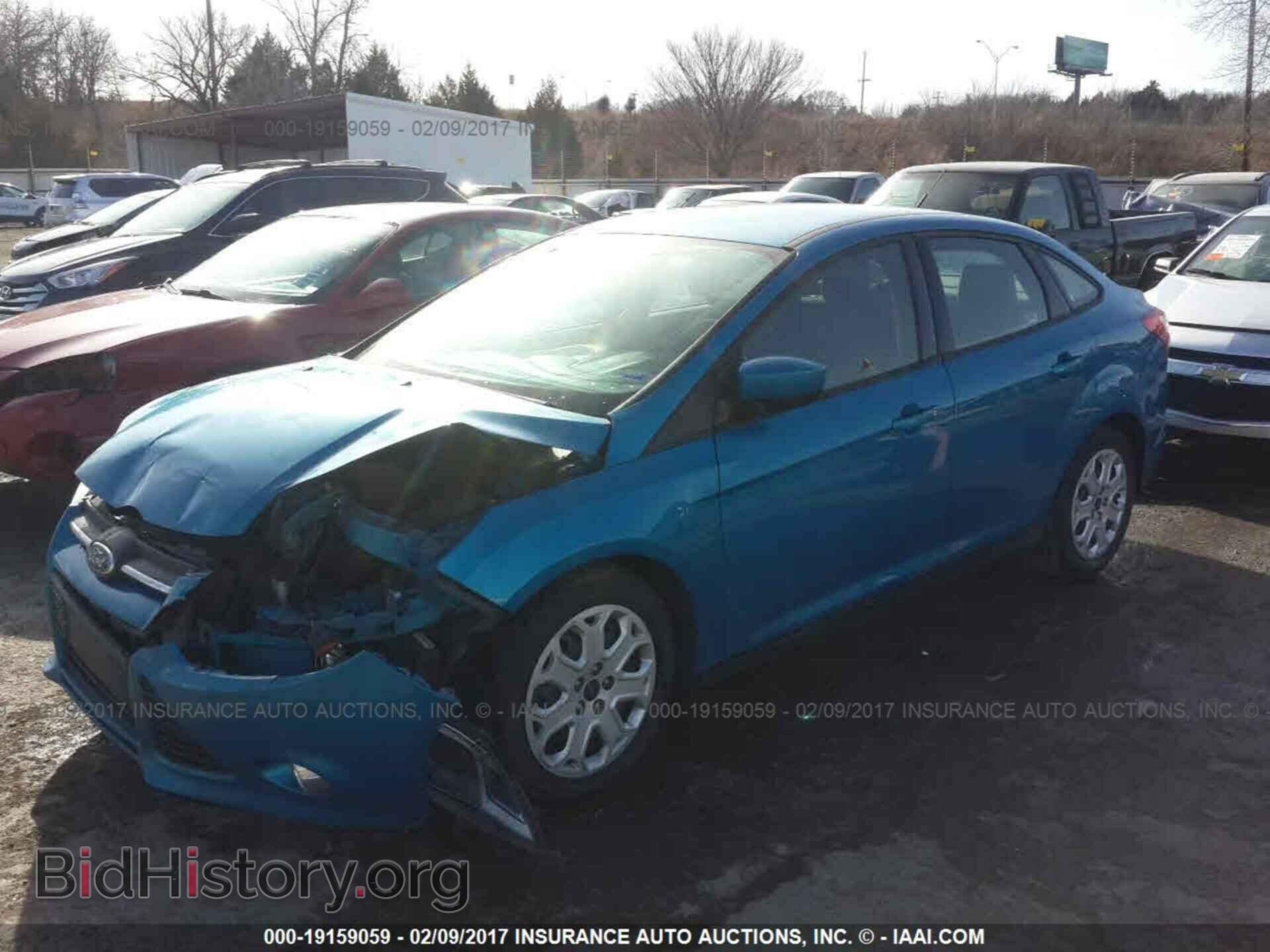 2012 Ford Focus - VIN: 1FAHP3F2XCL415487 - Фото 2