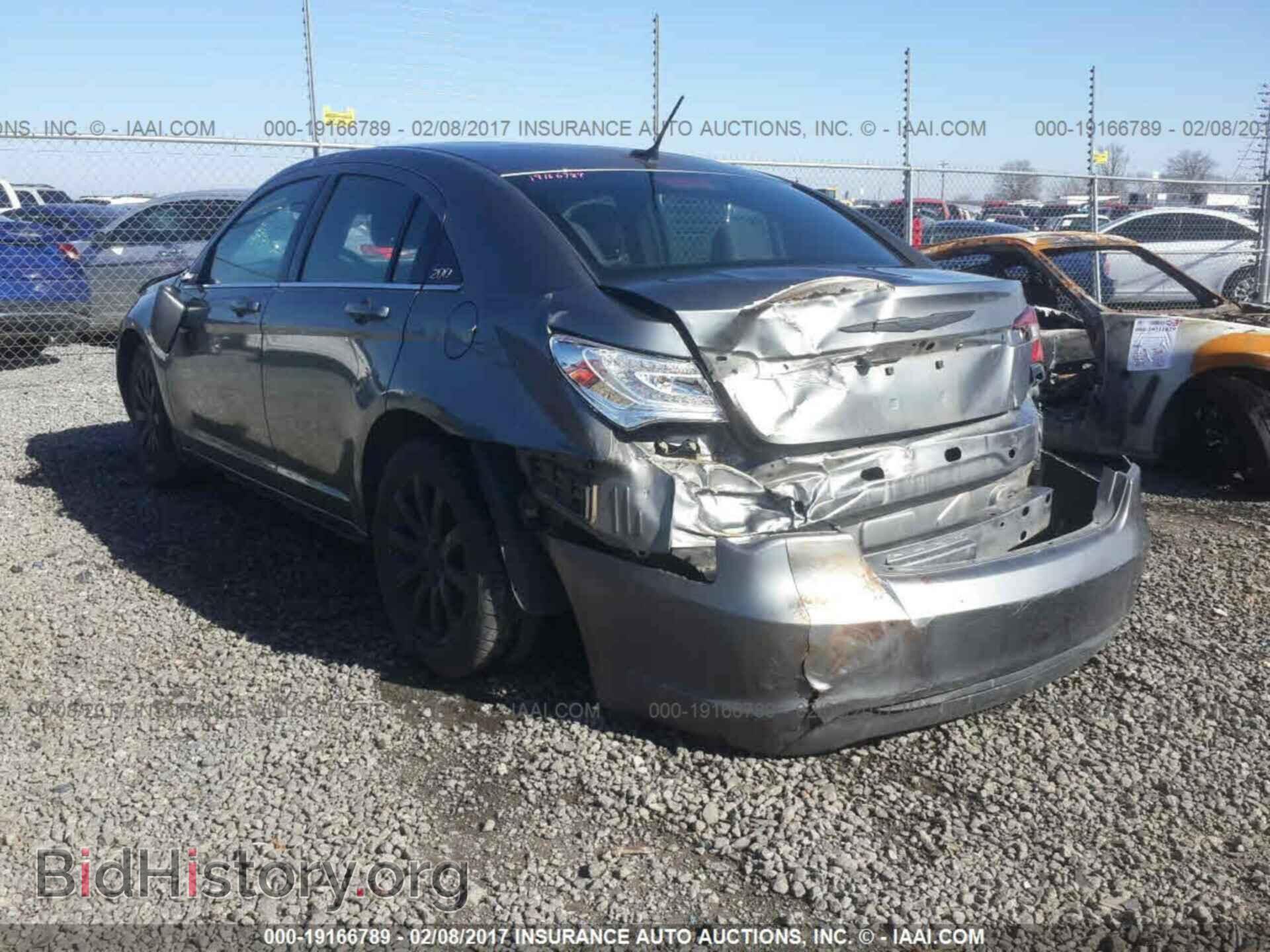 2013 Chrysler 200 - VIN: 1C3CCBBB7DN573506 - Фото 3