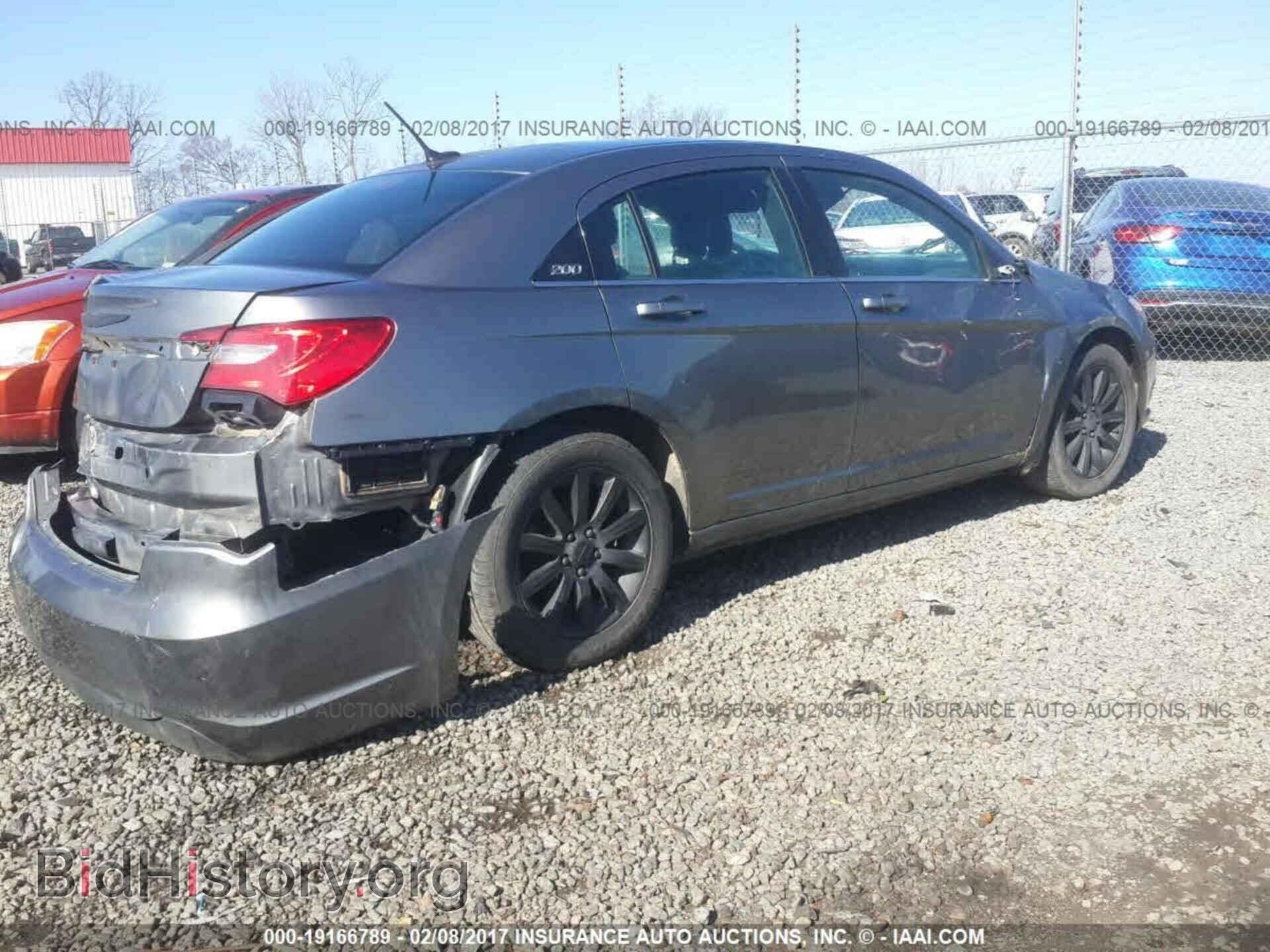 2013 Chrysler 200 - VIN: 1C3CCBBB7DN573506 - Фото 4