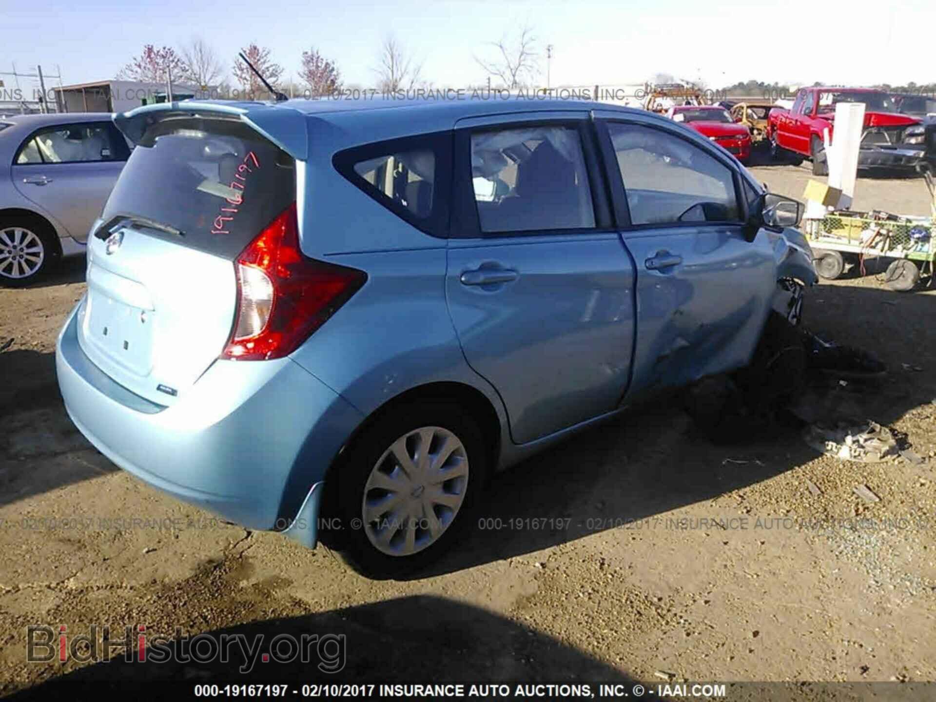 2015 Nissan Versa note - VIN: 3N1CE2CP5FL392619 - Photo 4