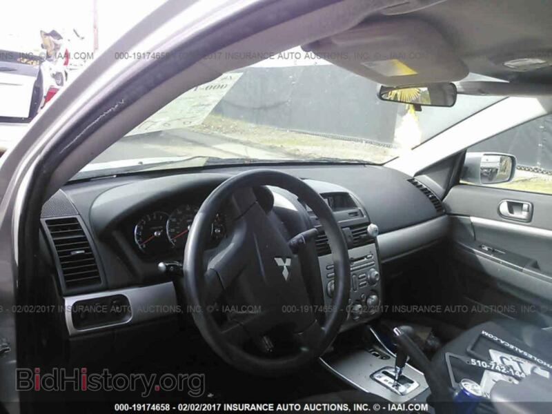 2012 Mitsubishi GALANT (VIN 4A32B2FF5CE016693) — photo 5 of 10