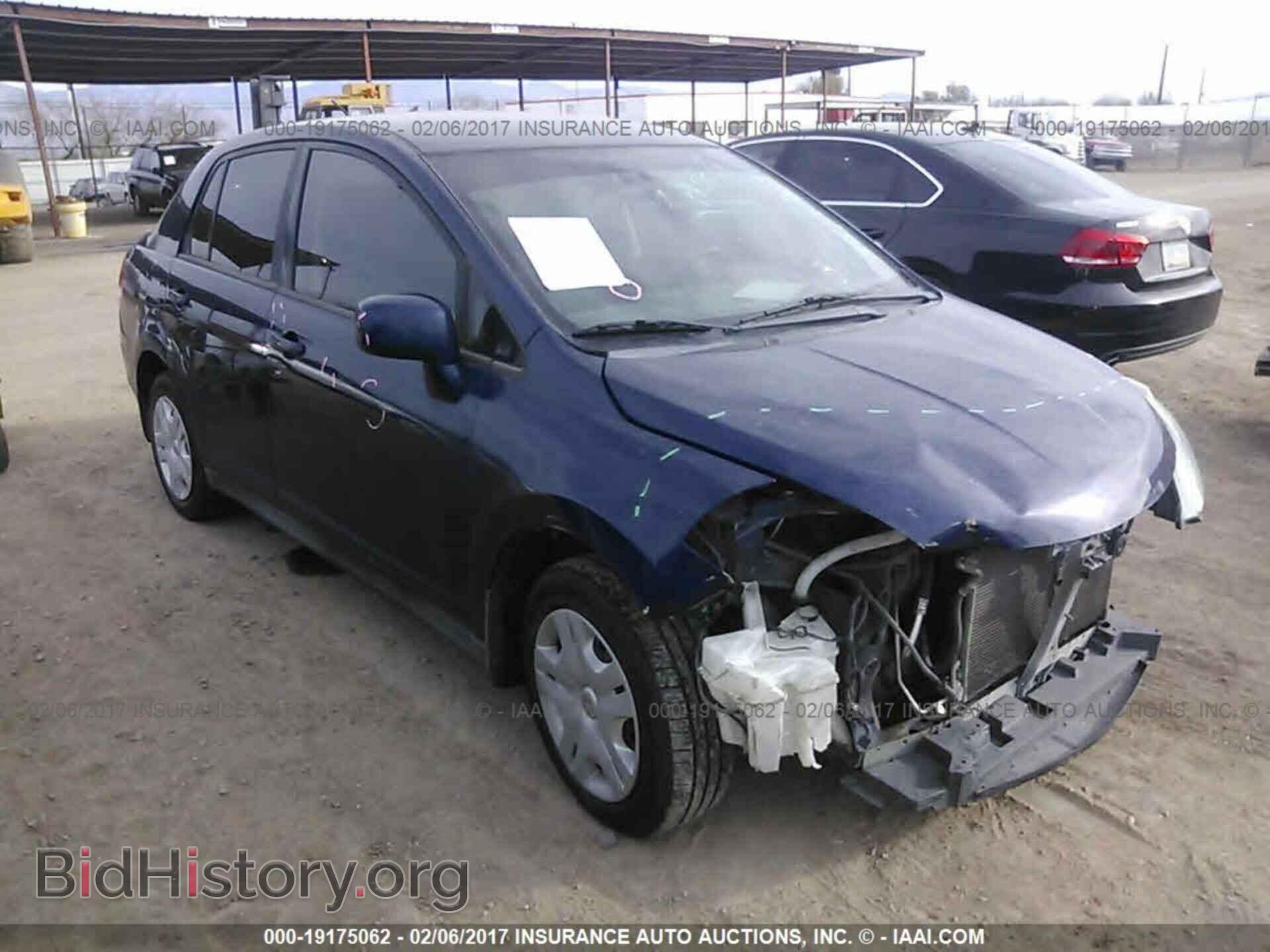 Фотография 3N1BC1AP8BL360126 - Nissan Versa 2011